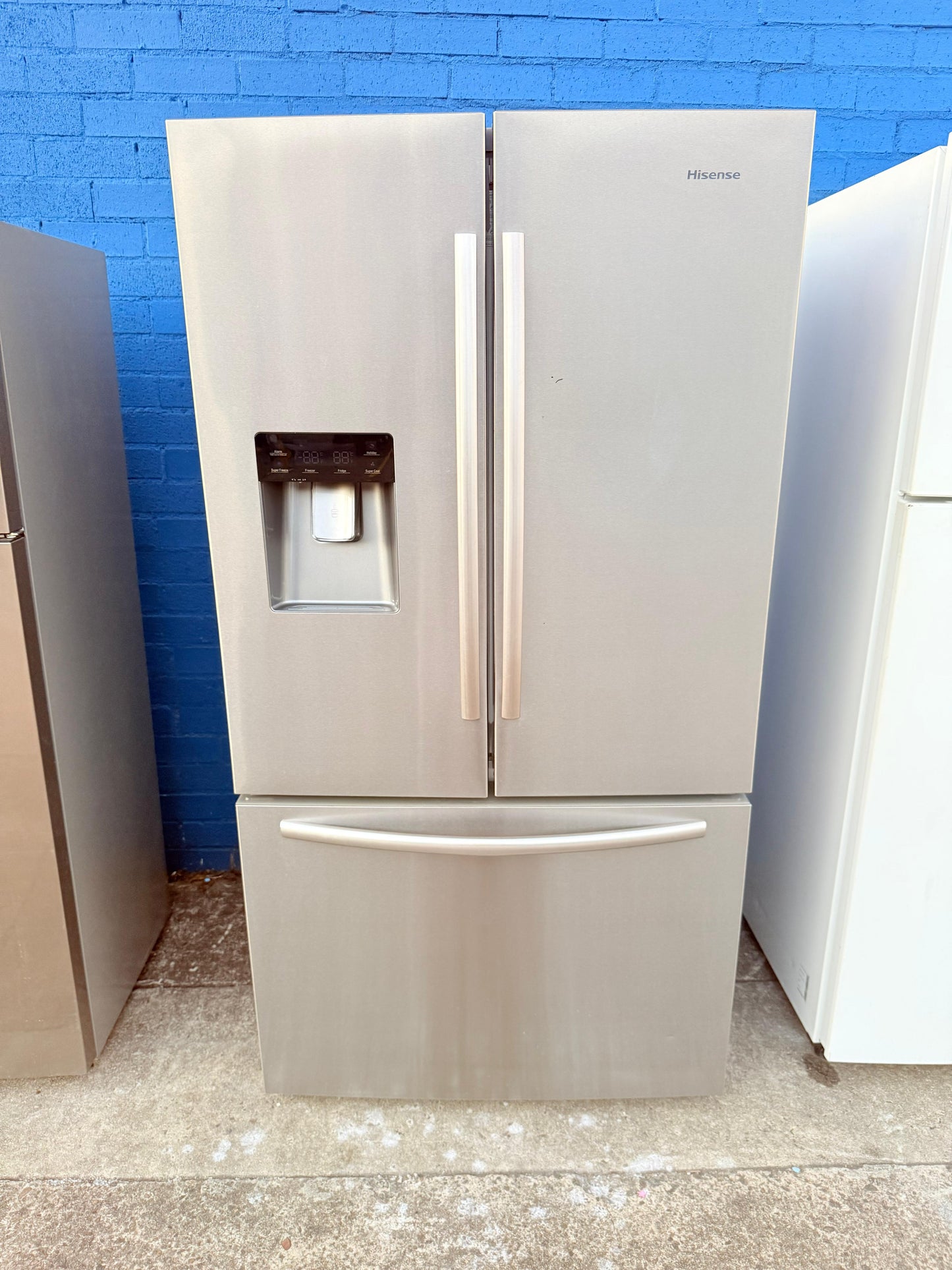 **HISENSE 630 LITRES FRENCH DOOR FRIDGE FREEZER**