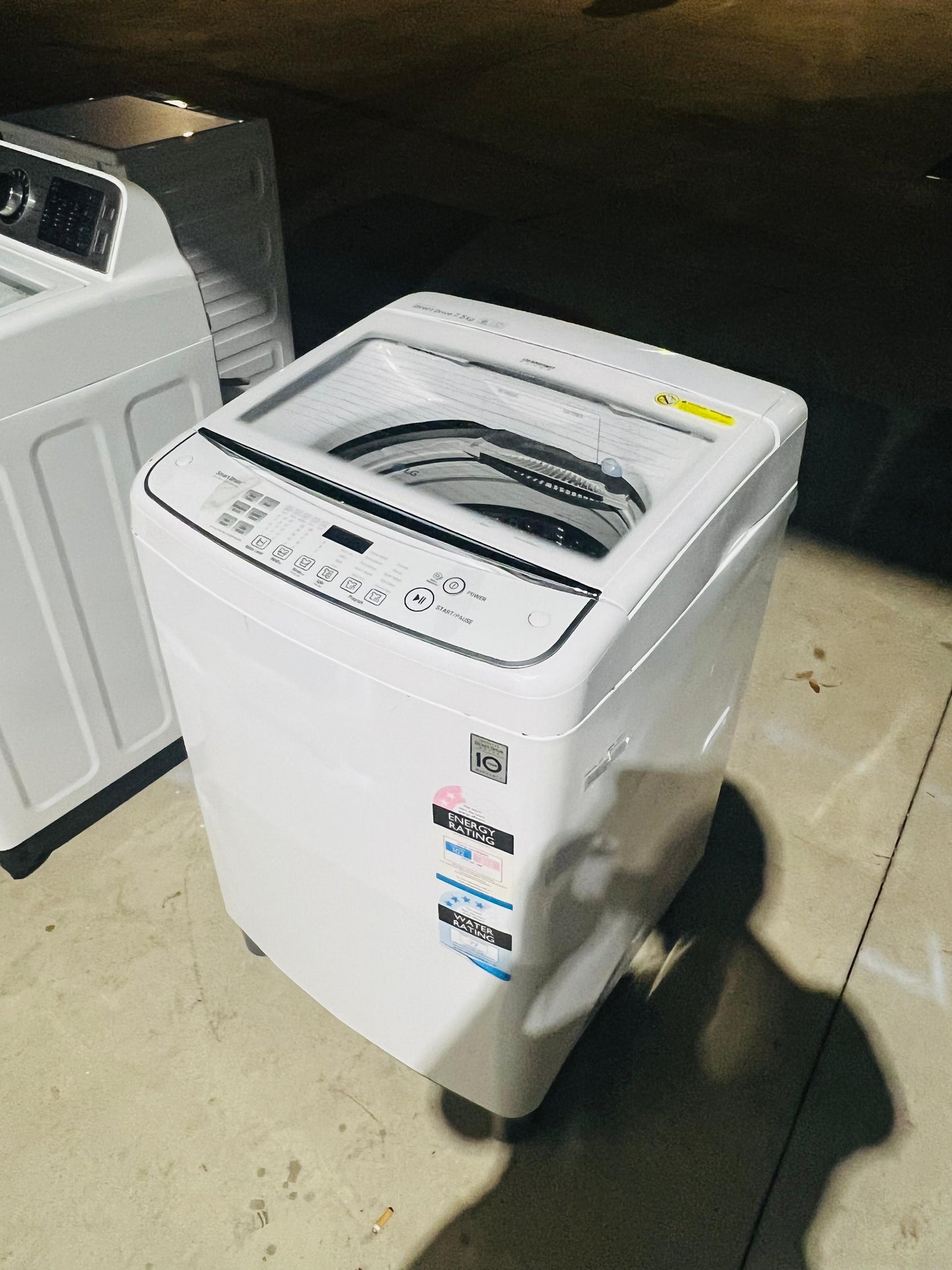 **LG 7.5 KGS TOP LOADER WASHING MACHINE**