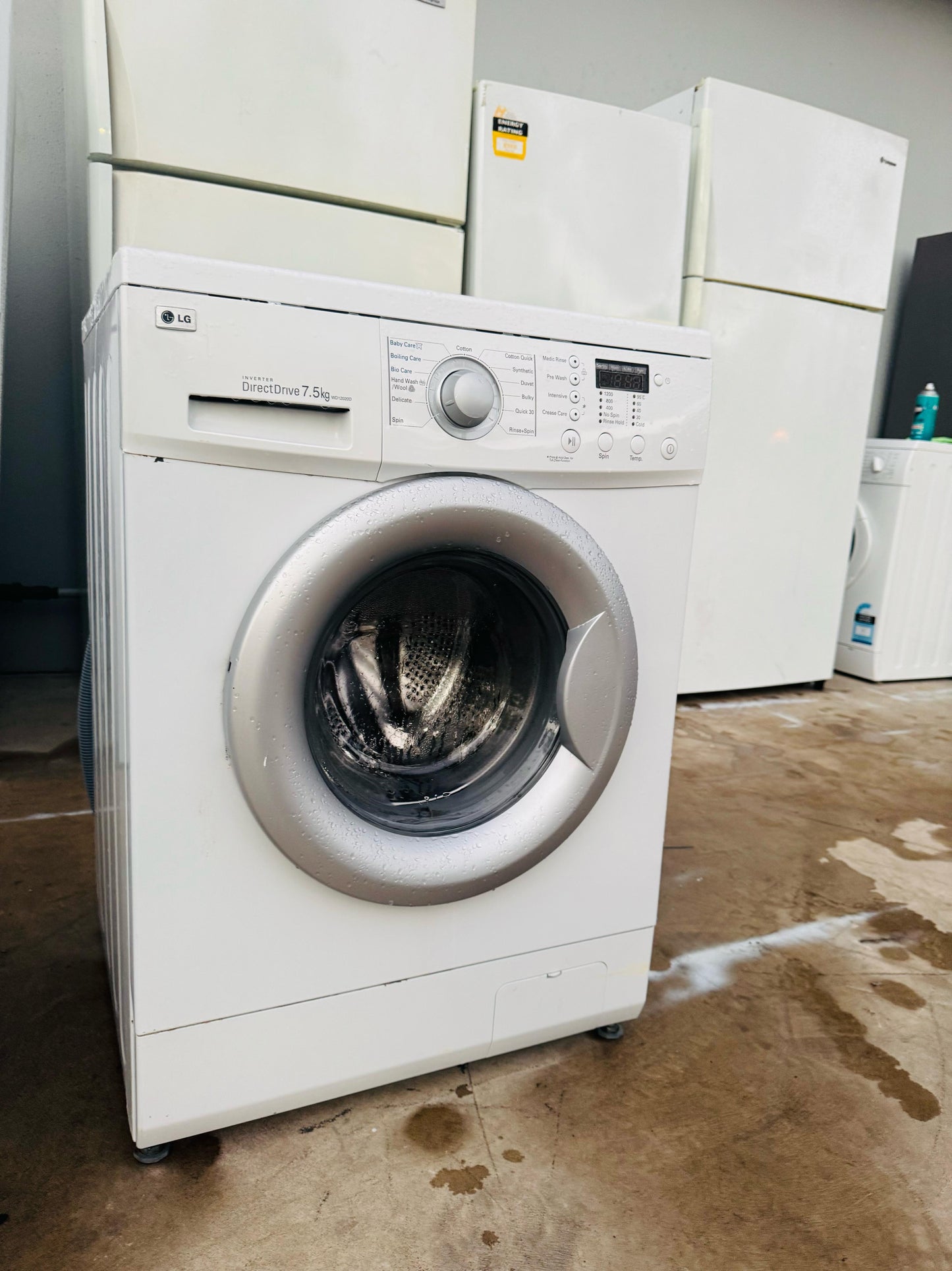 **LG 7.5KGS FRONT LOADER WASHING MACHINE**