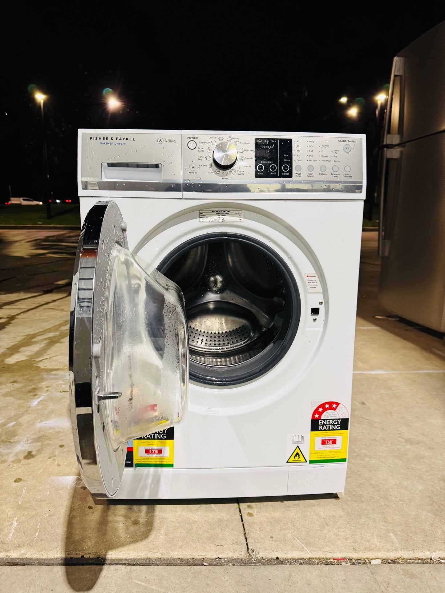 **FISHER & PAYKEL 8.5KGS FRONT LOADER WASHING MACHINE**