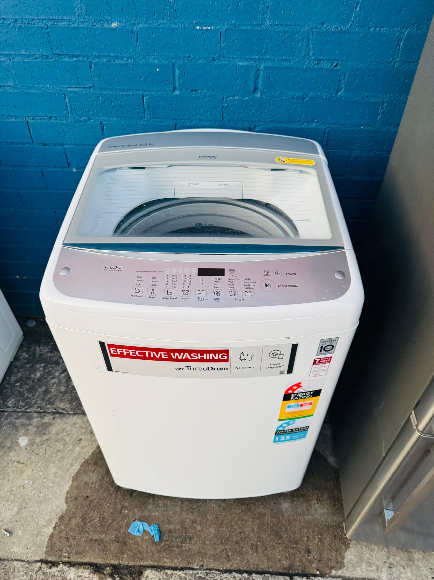 **LG 8.5 KGS TOP LOADER WASHING MACHINE**