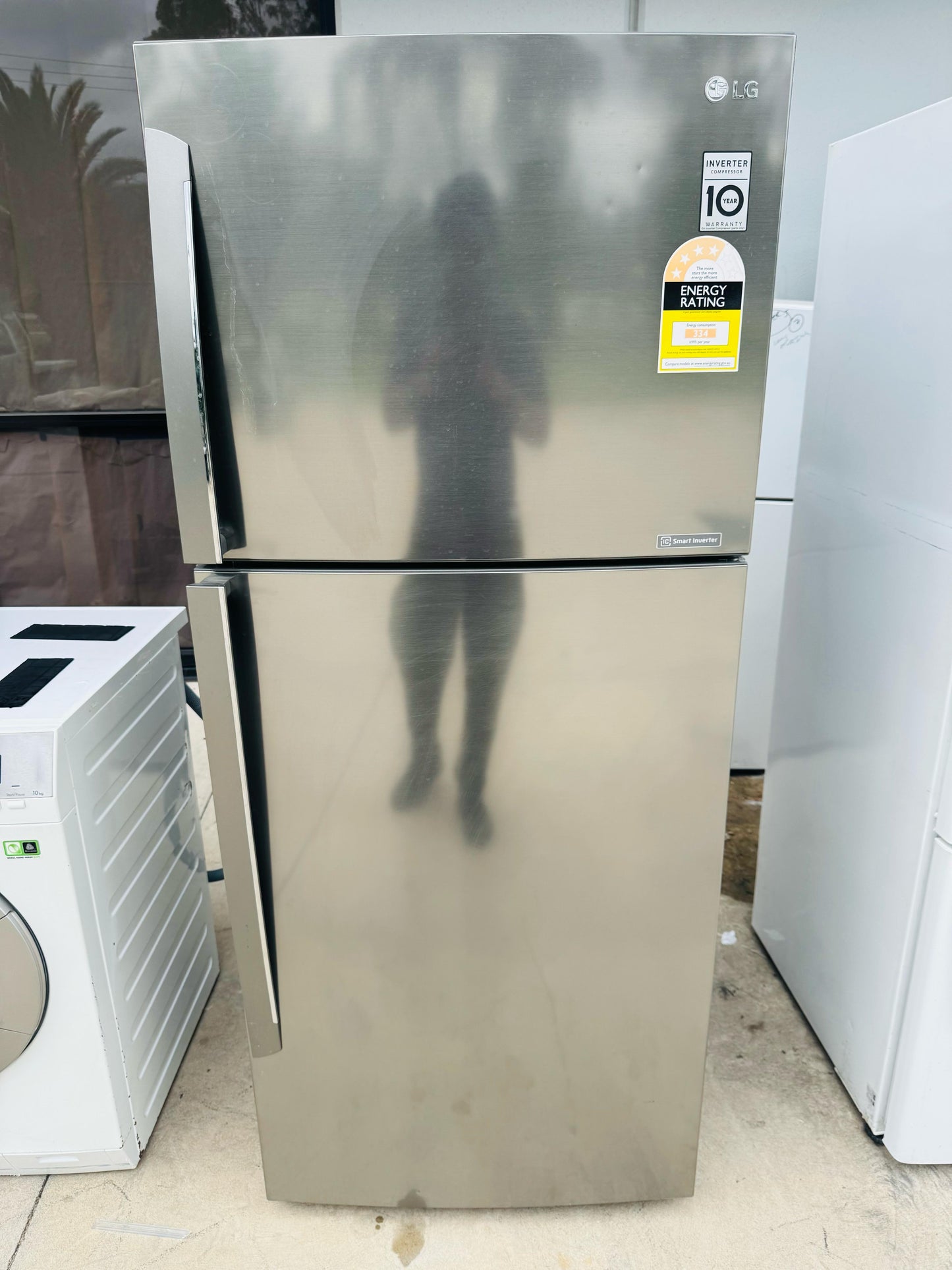 **LG 442 LITRES FRIDGE FREEZER**