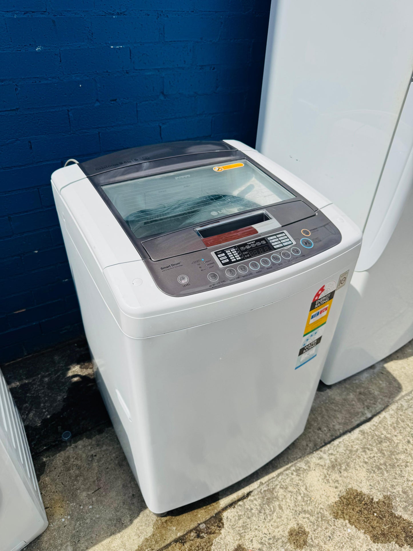 **LG 9.5KGS TOP LOADER WASHING MACHINE**