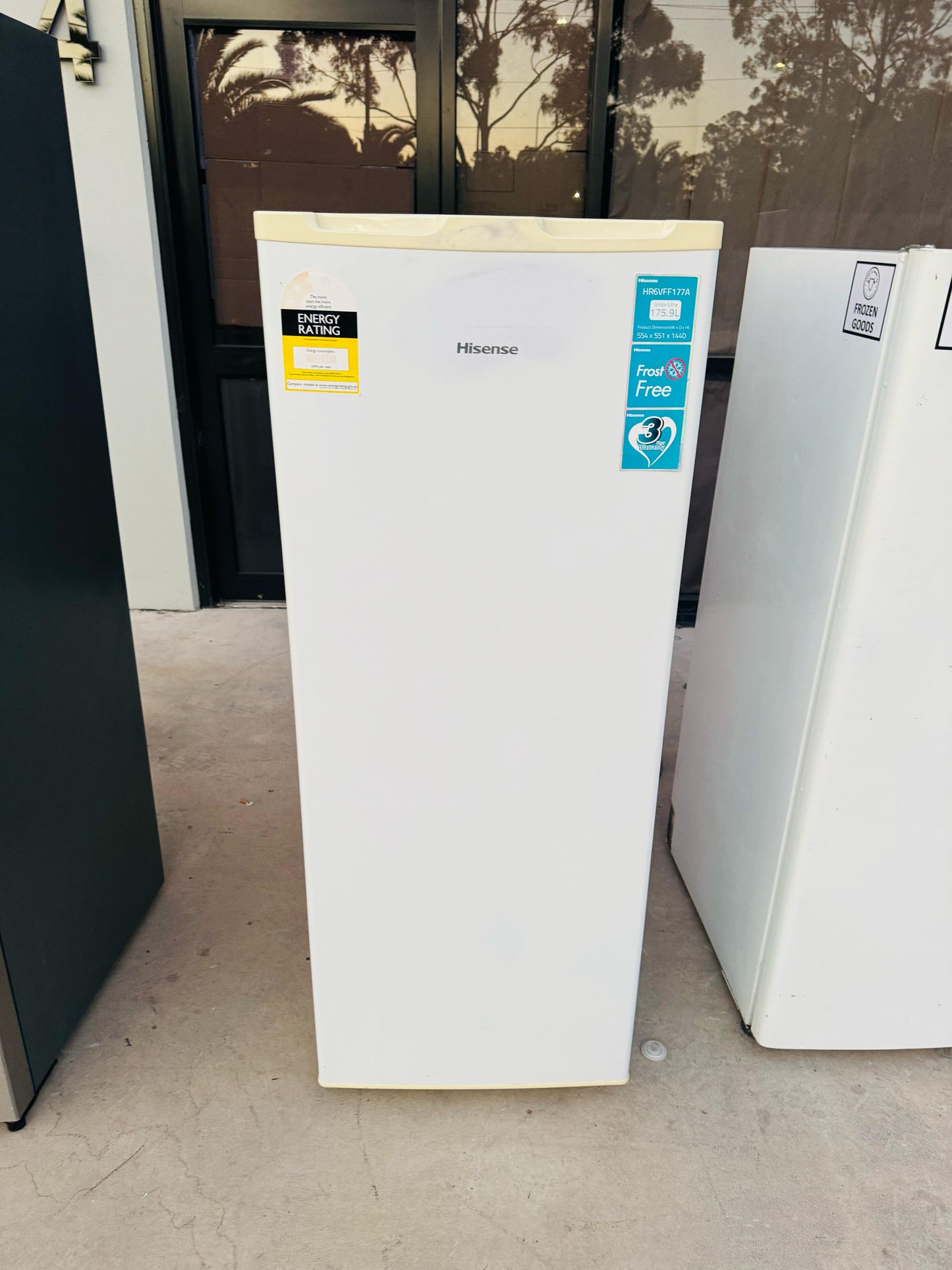 **HISENSE 175 LITRES FREEZER**