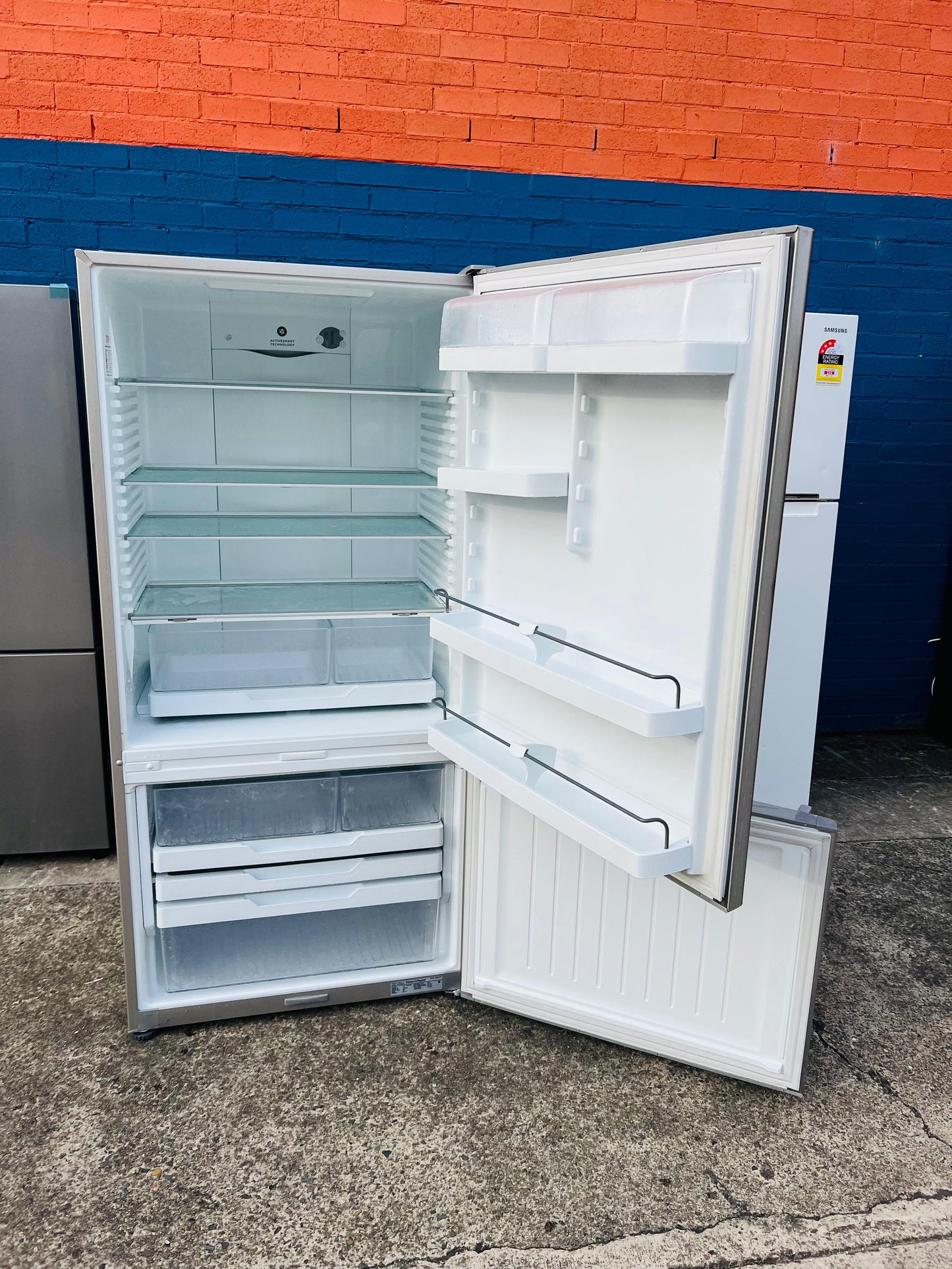 **FISHER & PAYKEL 519 LITRES FRIDGE FREEZER**
