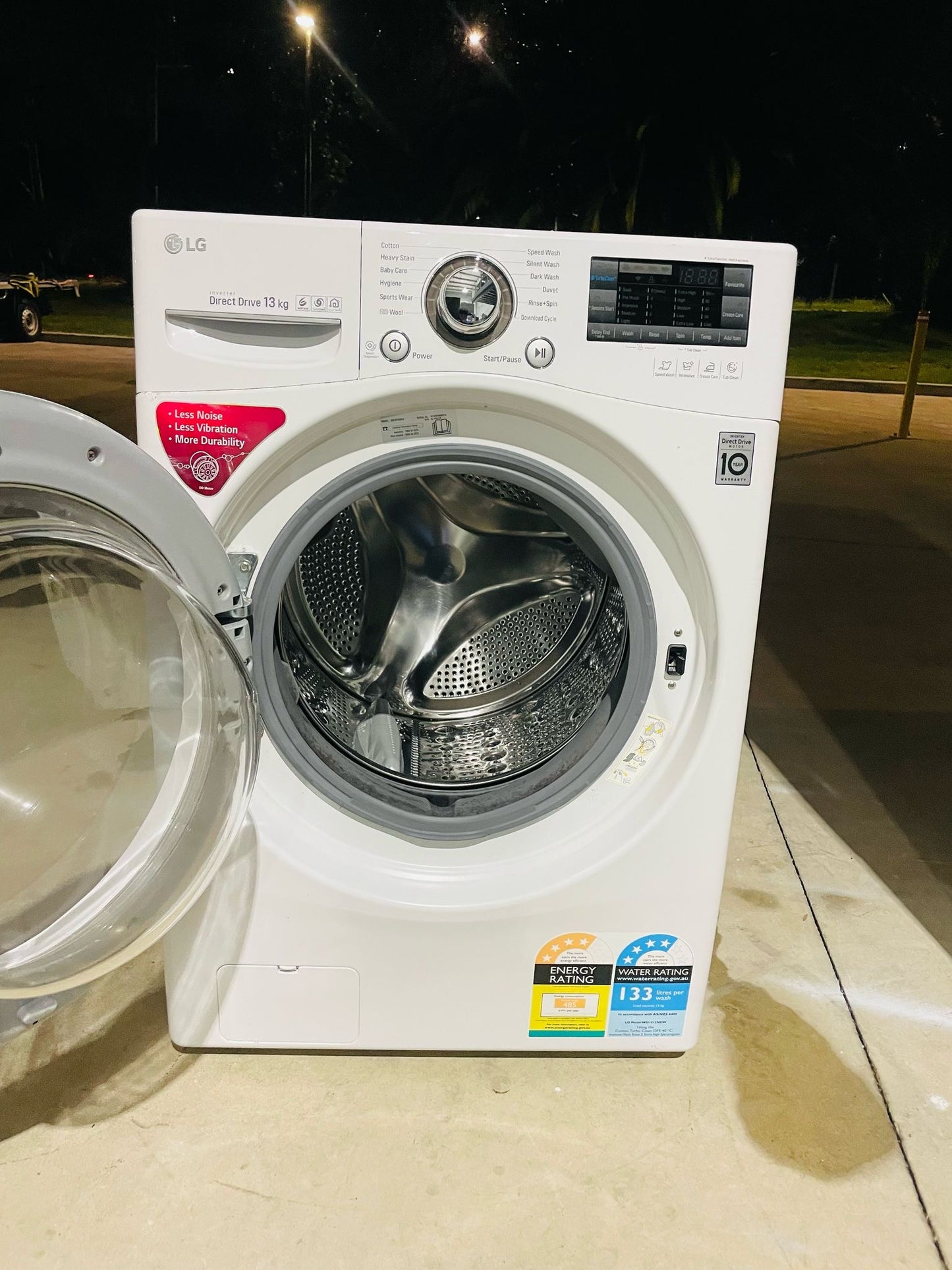 **LG 13 KGS FRONT LOADER WASHING MACHINE**