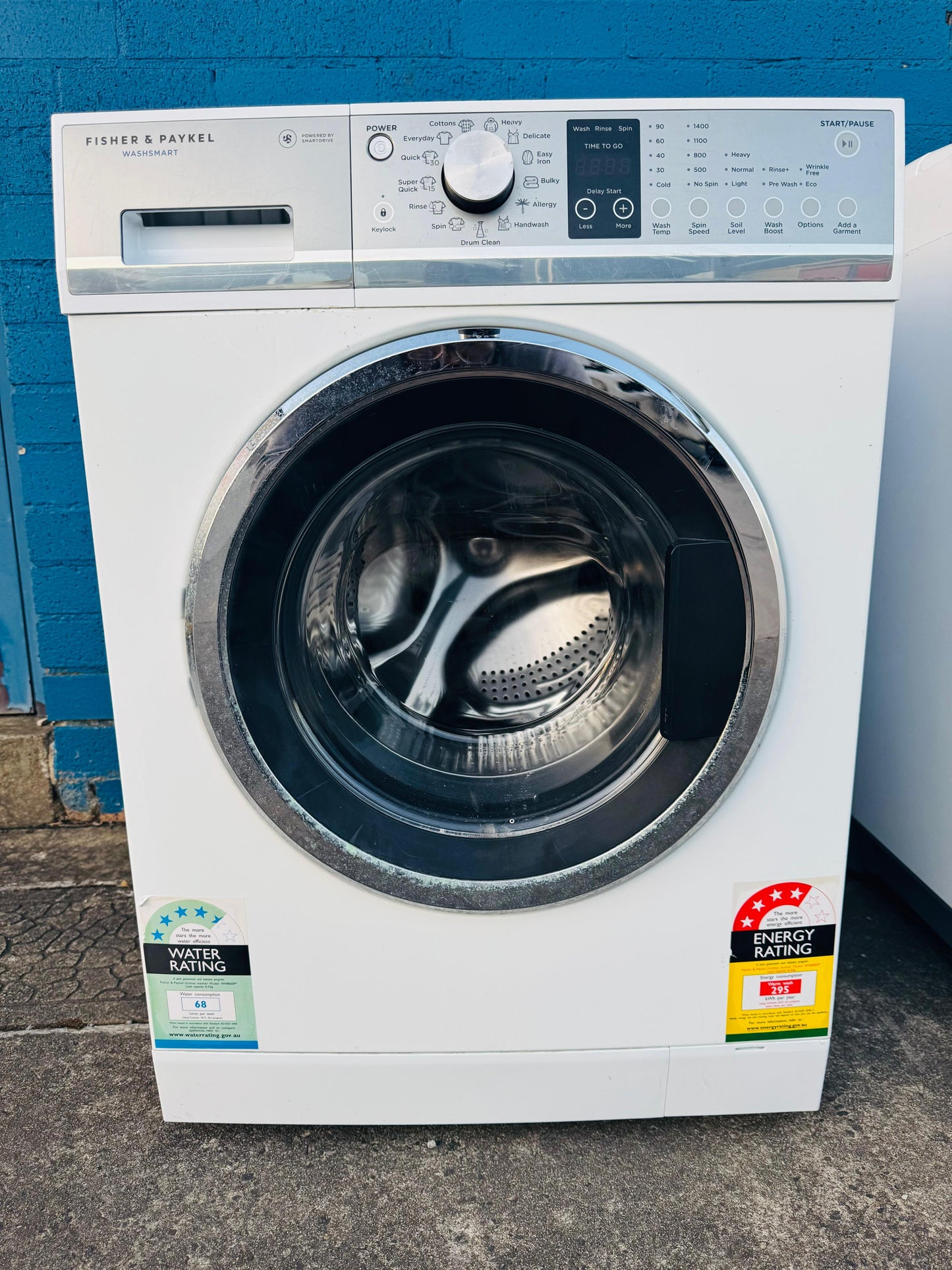 **FISHER & PAYKEL 8KGS FRONT LOADER WASHING MACHINE**