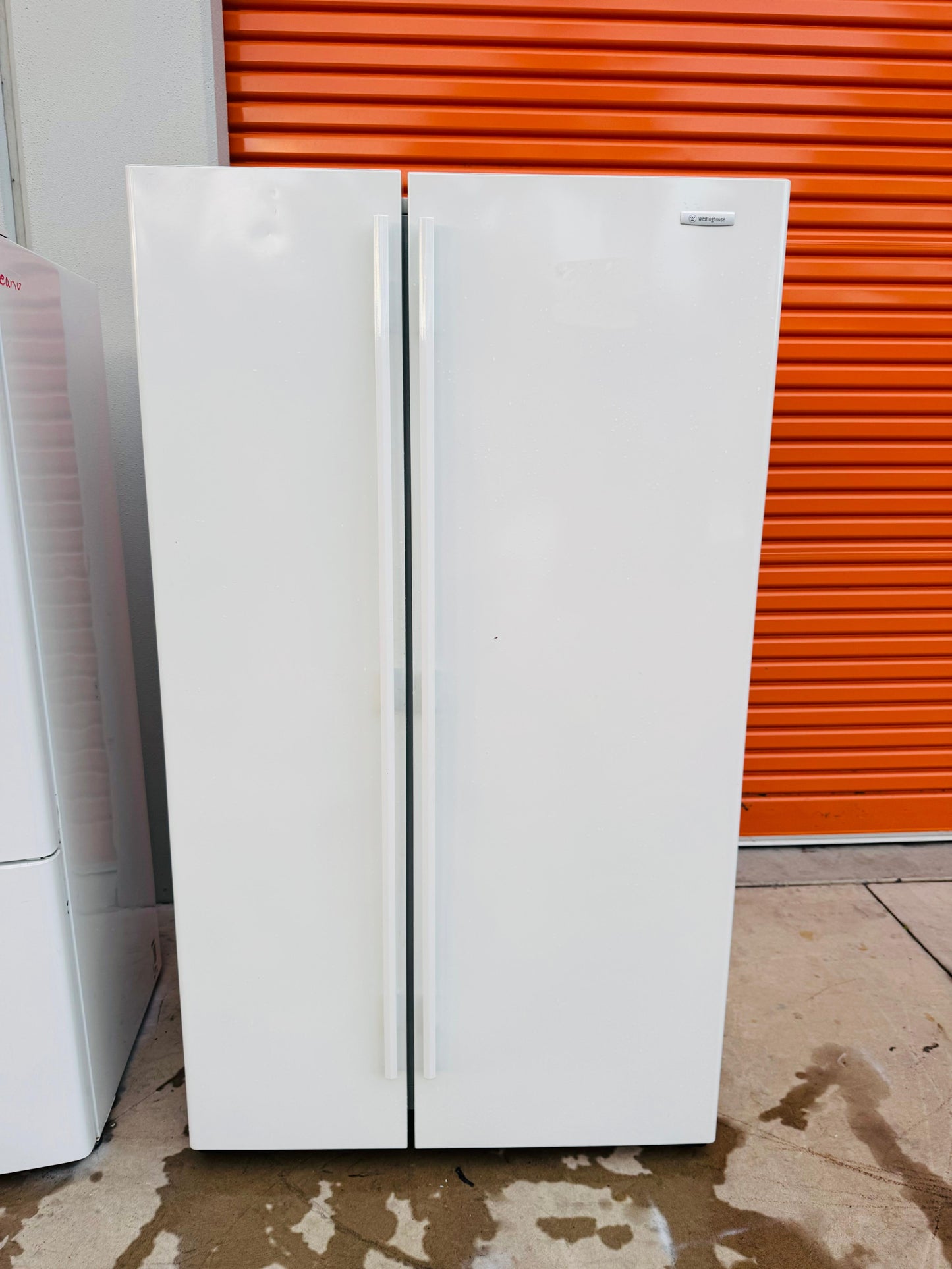 **WESTINGHOUSE SIDE BY SIDE 700 LITRES FRIDGE FREEZER**