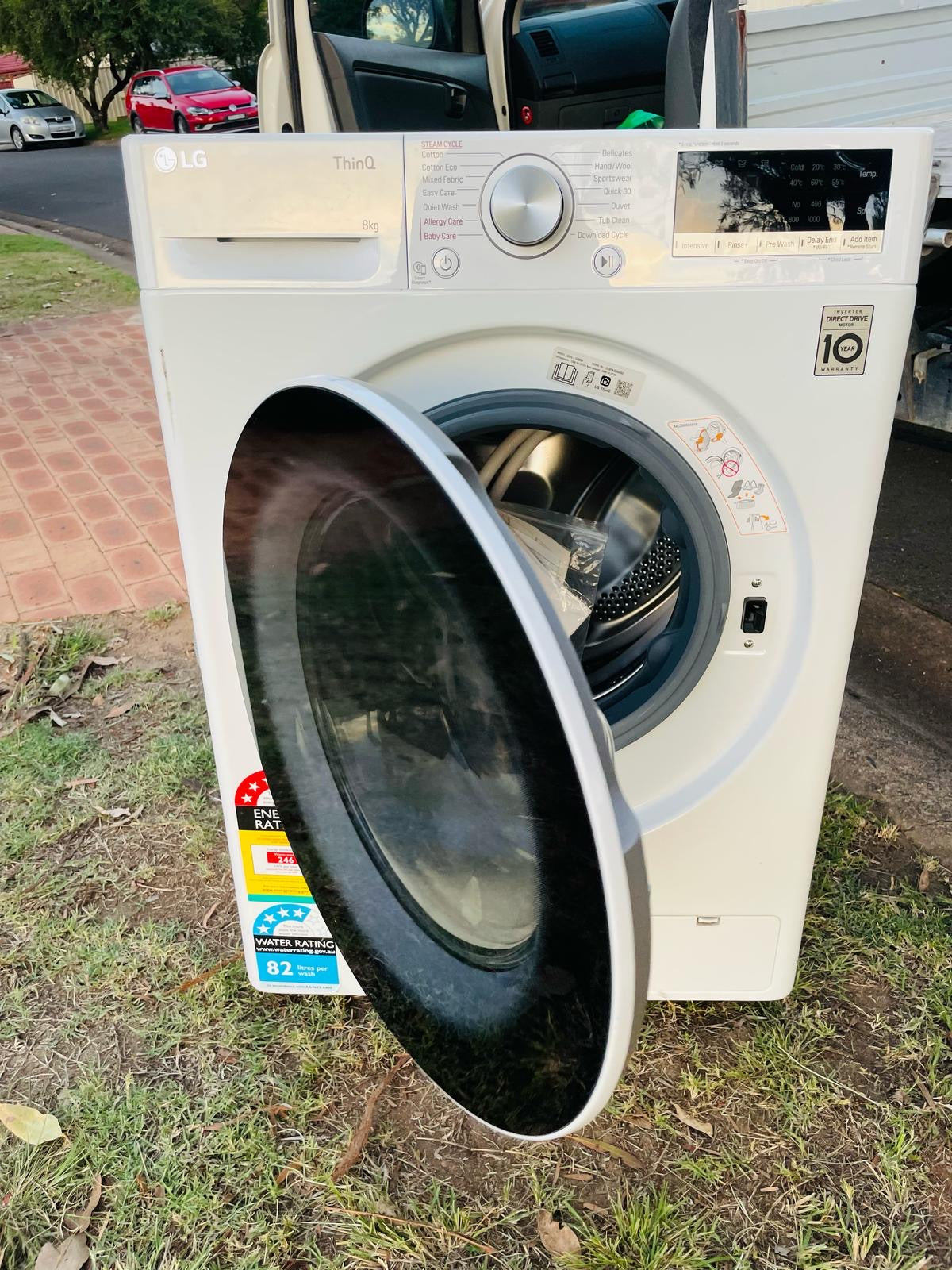 **LG 8 KGS FRONT LOADER WASHING MACHINE**