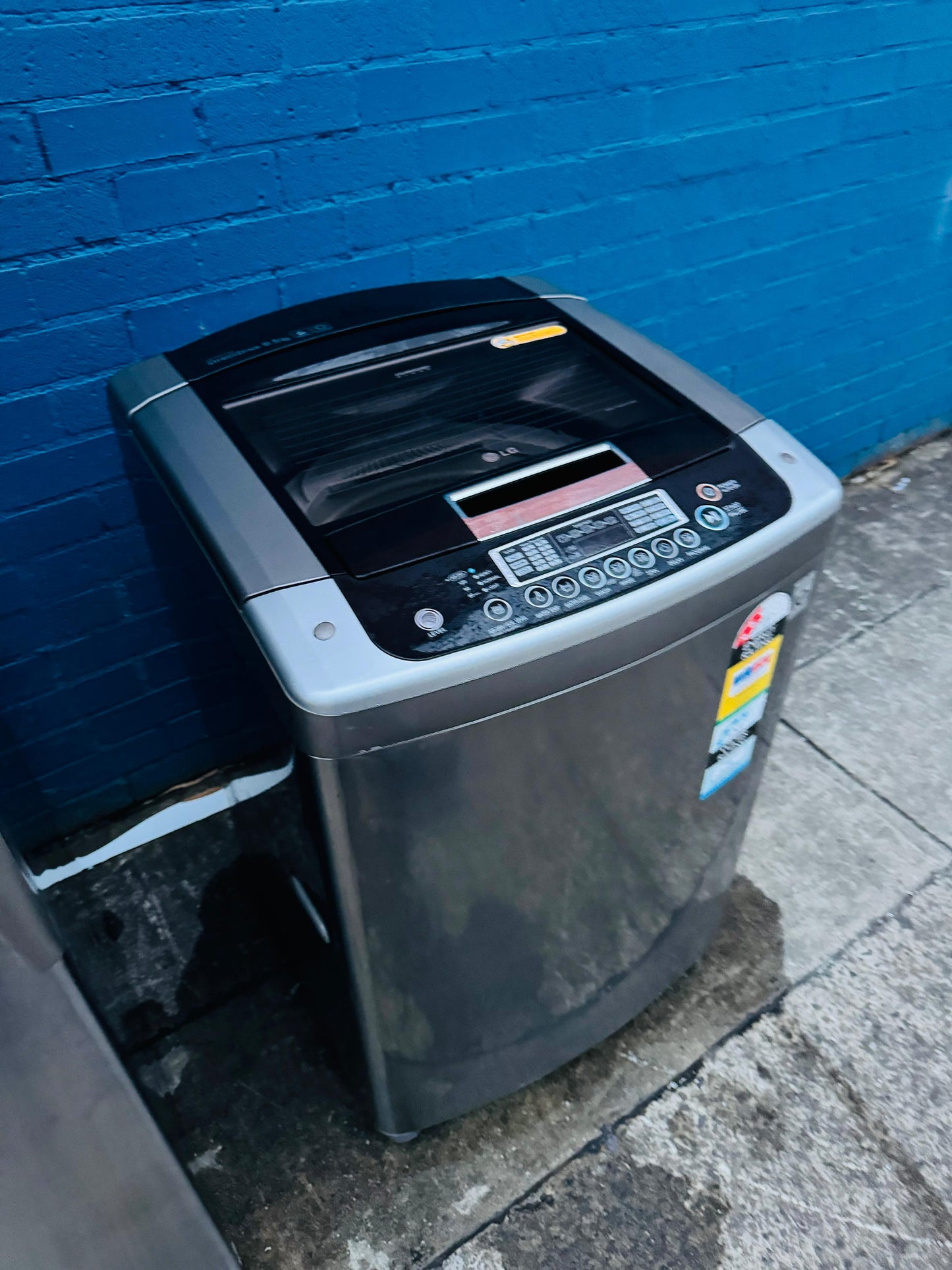 **LG 9.5 KGS TOP LOADER WASHING MACHINE**