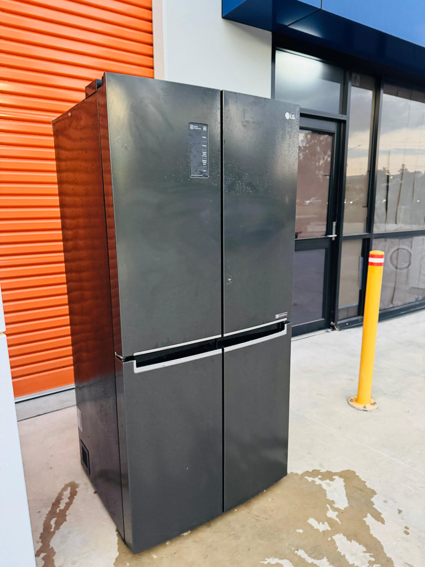 **LG QUAD FRENCH DOOR 594 LITRES FRIDGE FREEZER**