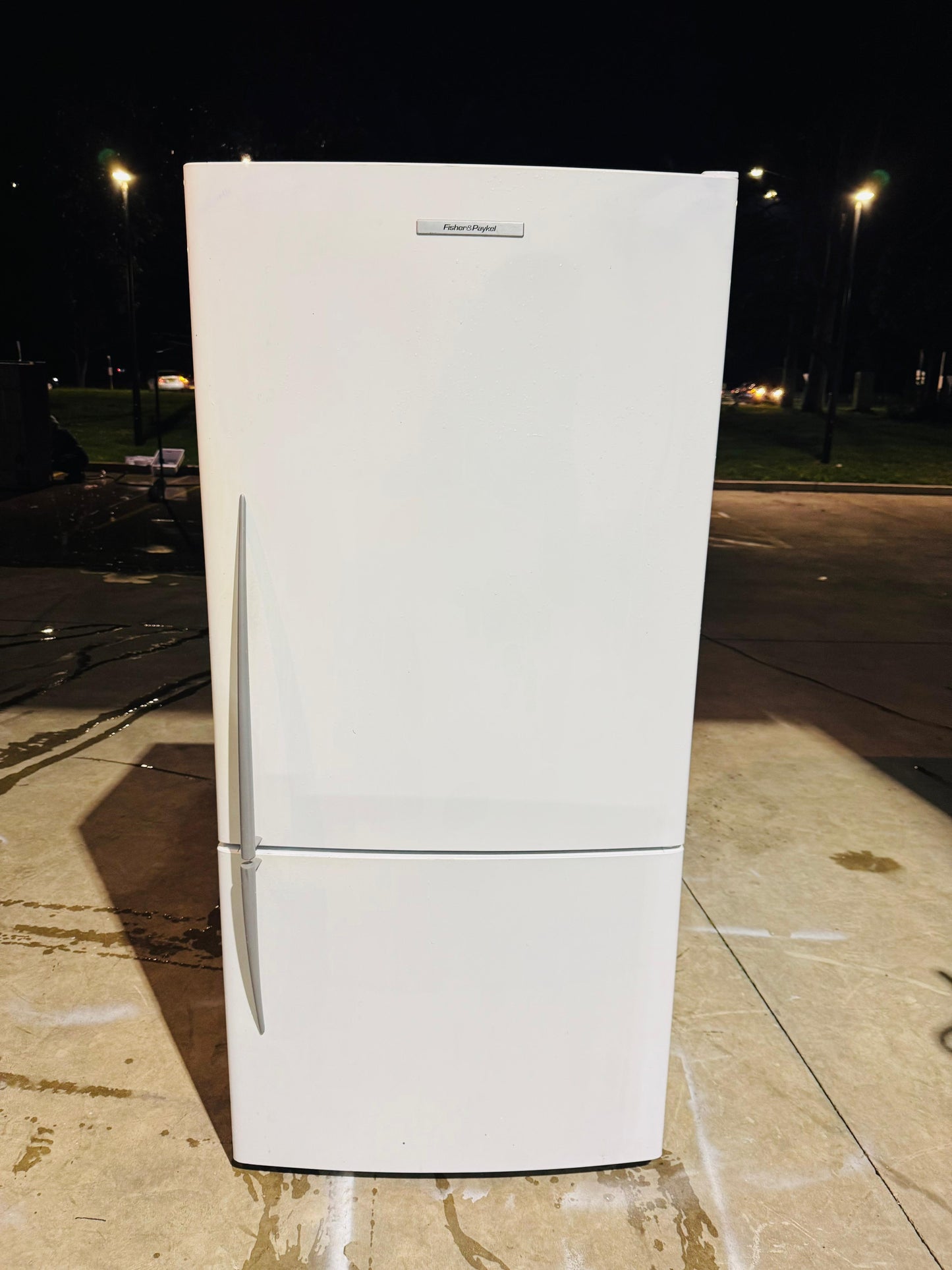 **FISHER & PAYKEL 519 LITRES FRIDGE FREEZER**