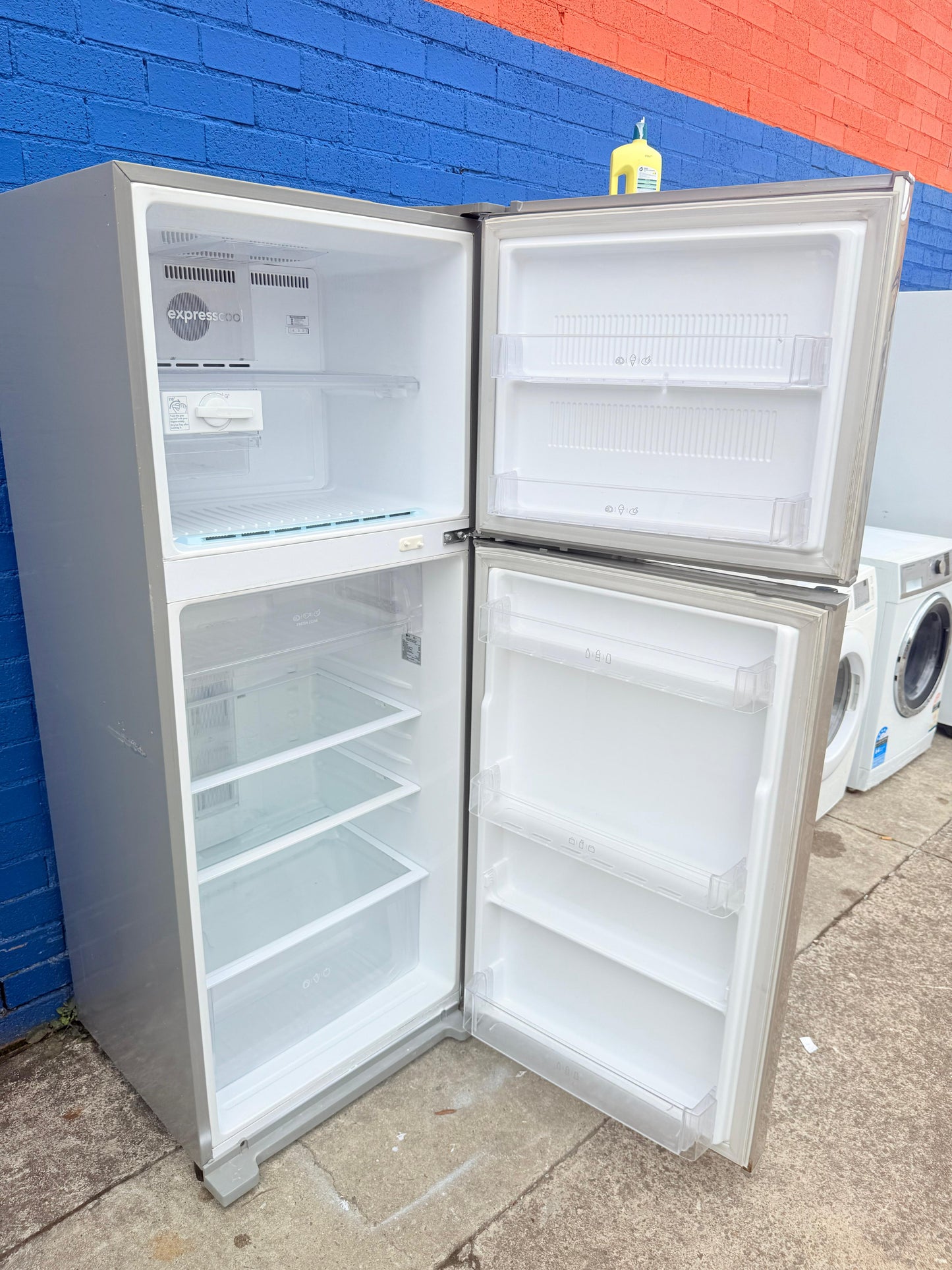 **LG 442 LITRES FRIDGE FREEZER**