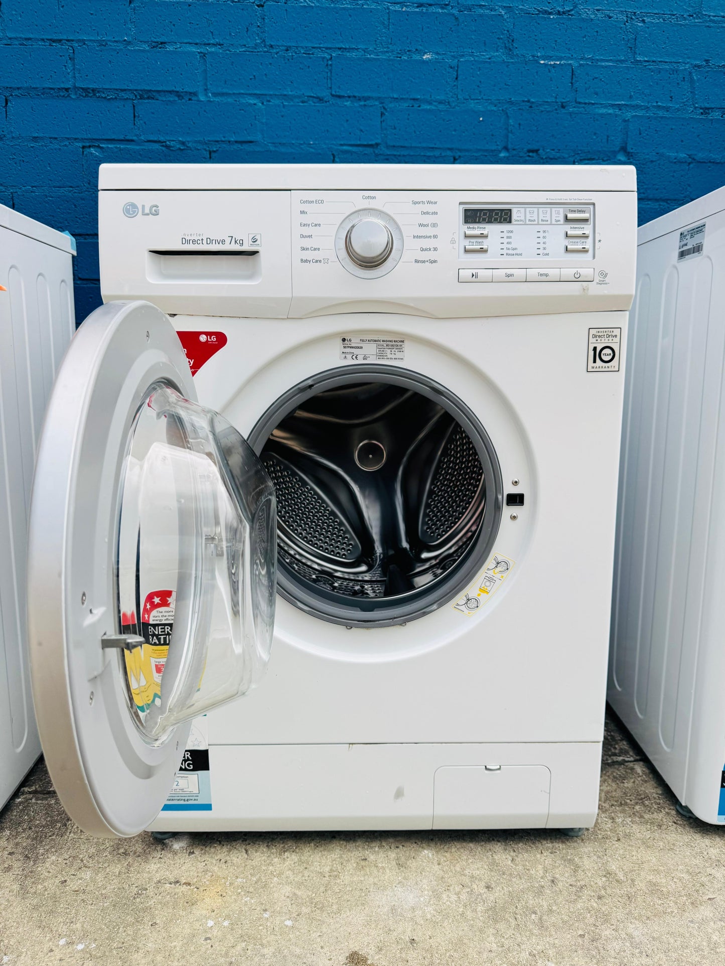 **LG 7KGS FRONT LOADER WASHING MACHINE**