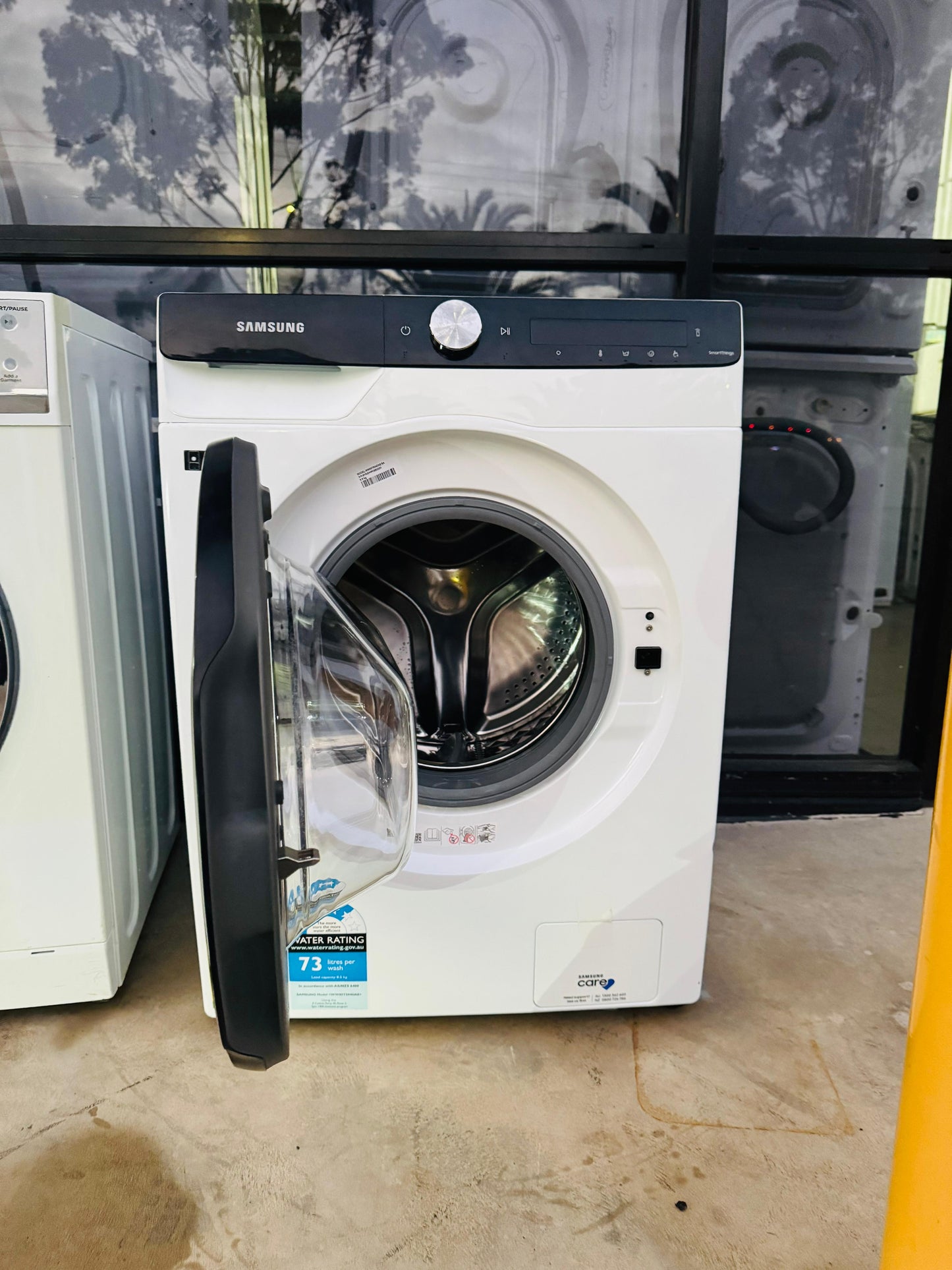 **SAMSUNG 8.5 KGS FRONT LOADER WASHING MACHINE**