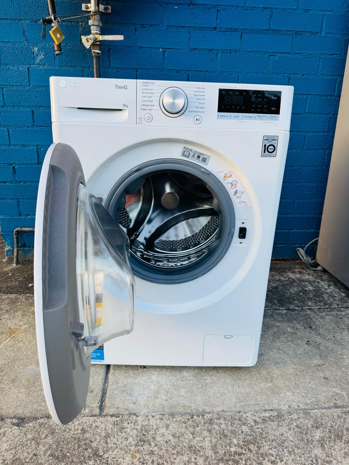**LG 8 KGS FRONT LOADER WASHING MACHINE**
