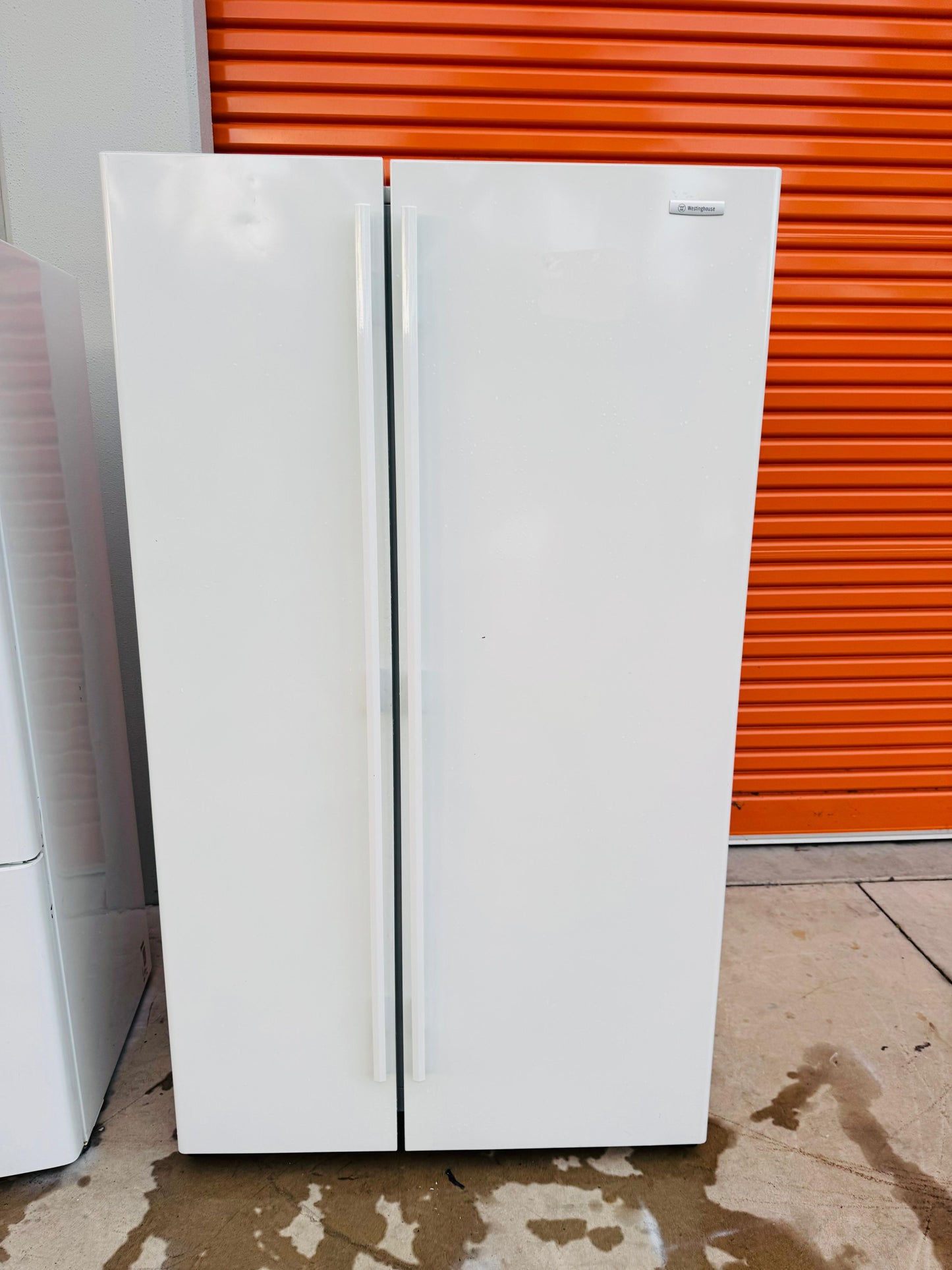**WESTINGHOUSE SIDE BY SIDE 700 LITRES FRIDGE FREEZER**