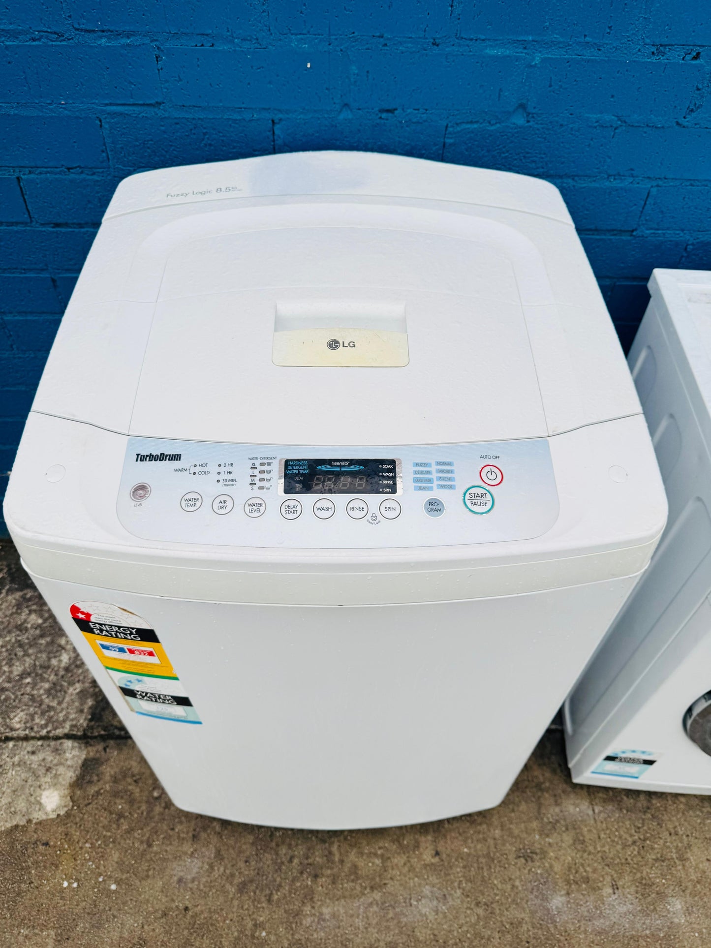 **LG 8.5 KGS TOP LOADER WASHING MACHINE**