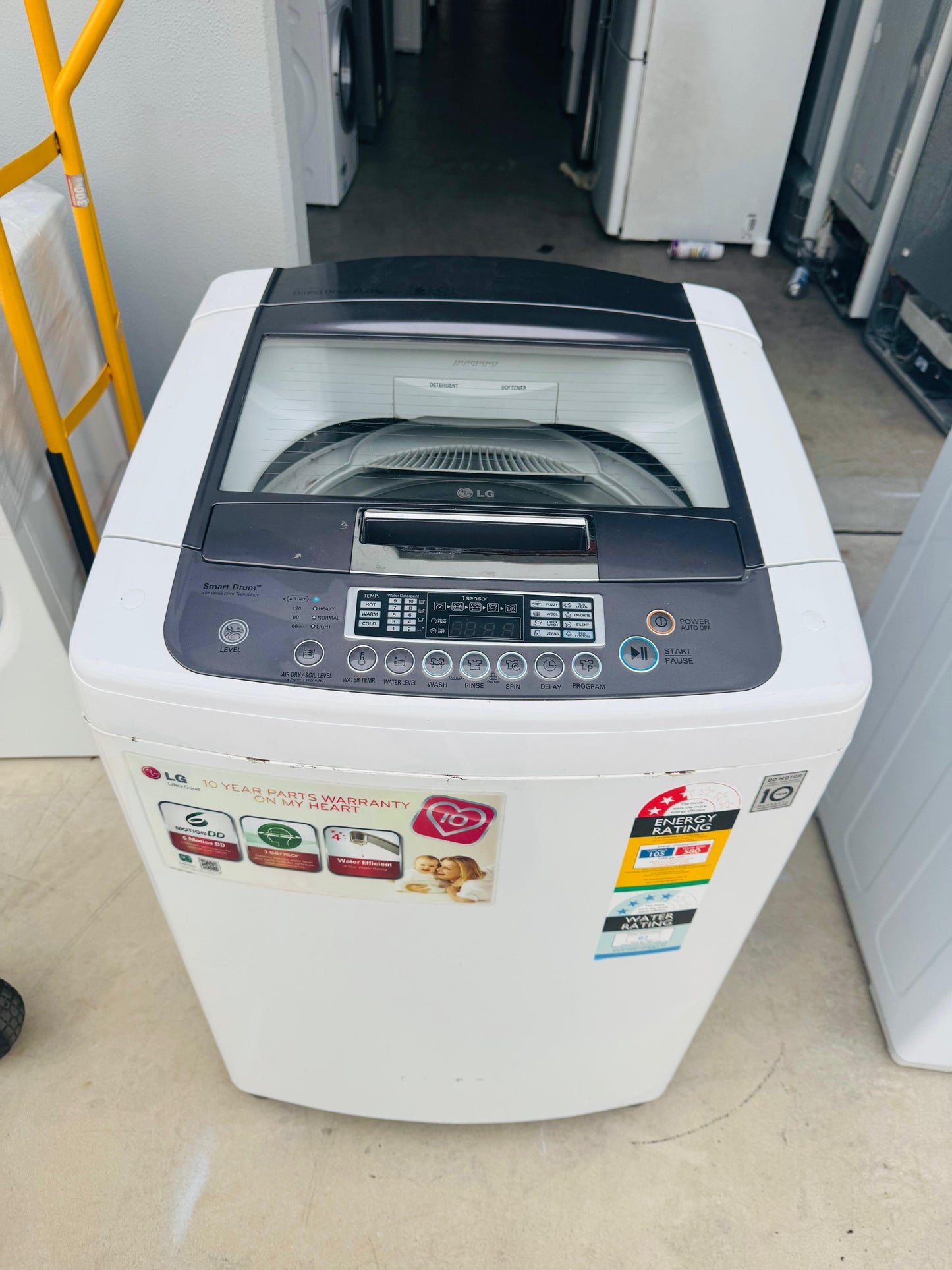 **LG 8KGS TOP LOADER WASHING MACHINE**