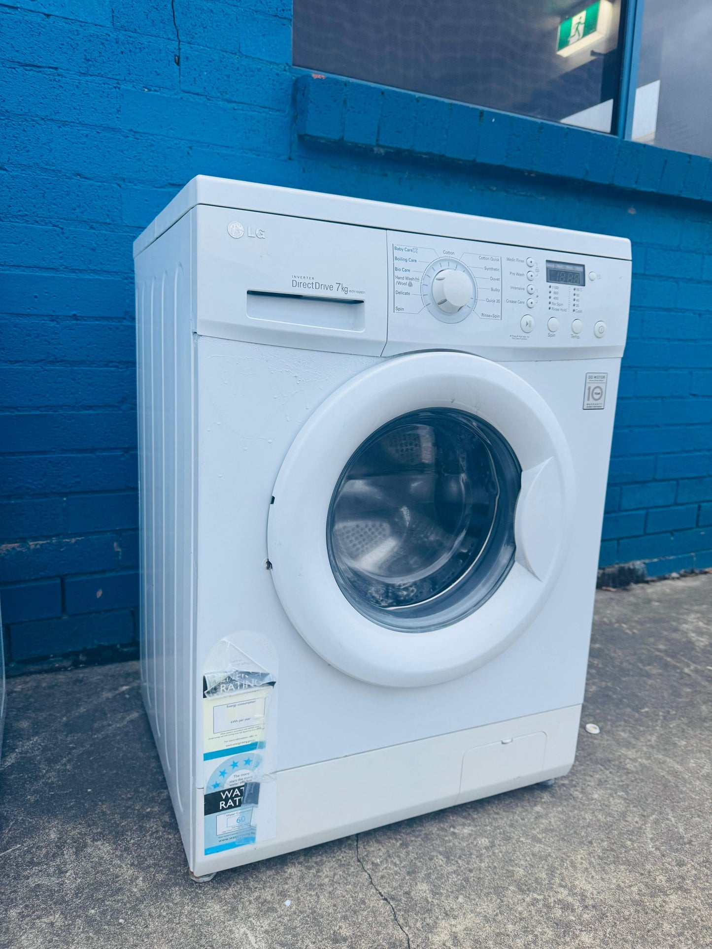 **LG 7KGS FRONT LOADER WASHING MACHINE**