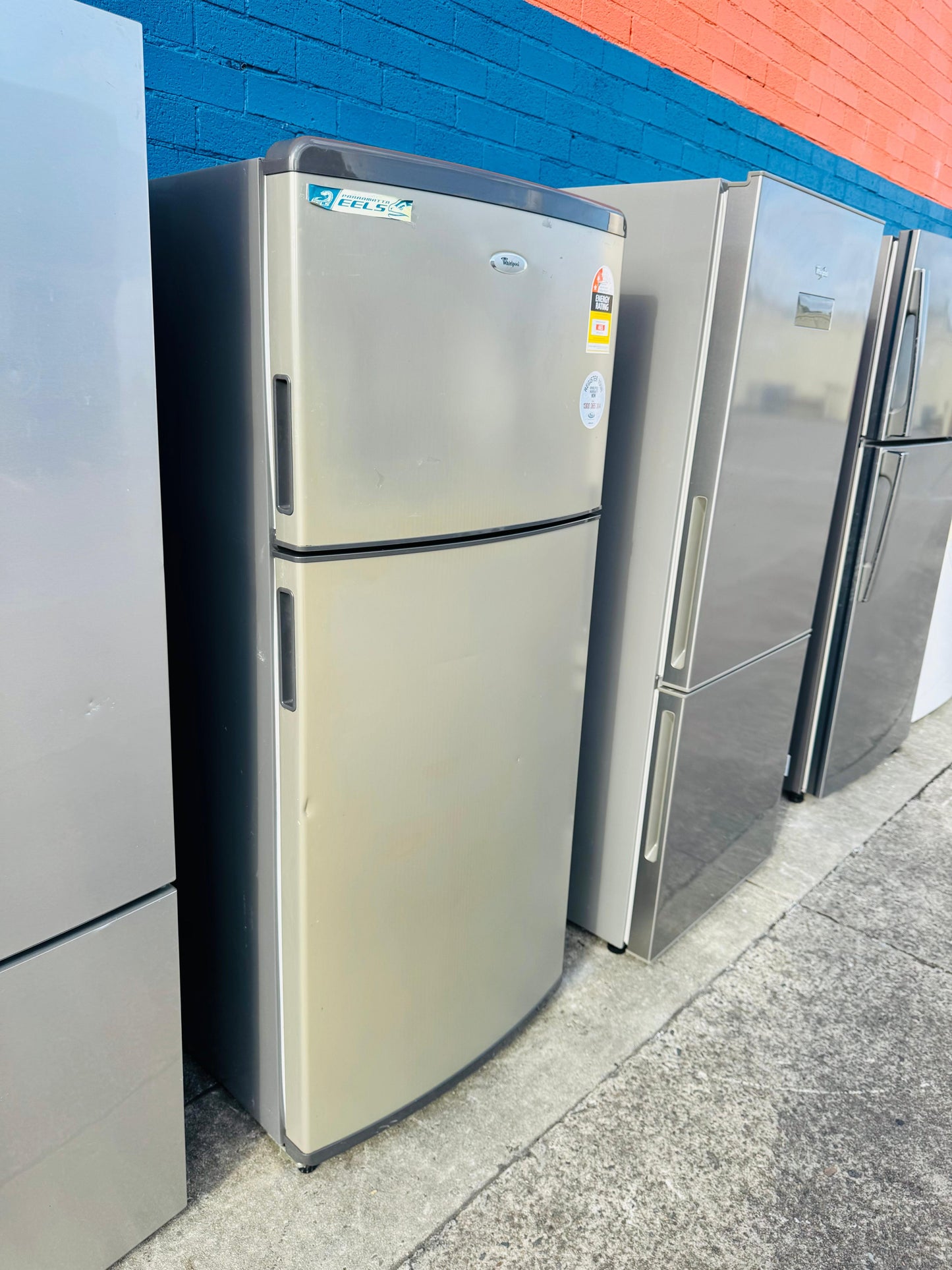 **WHIRLPOOL 410 LITRES FRIDGE FREEZER**