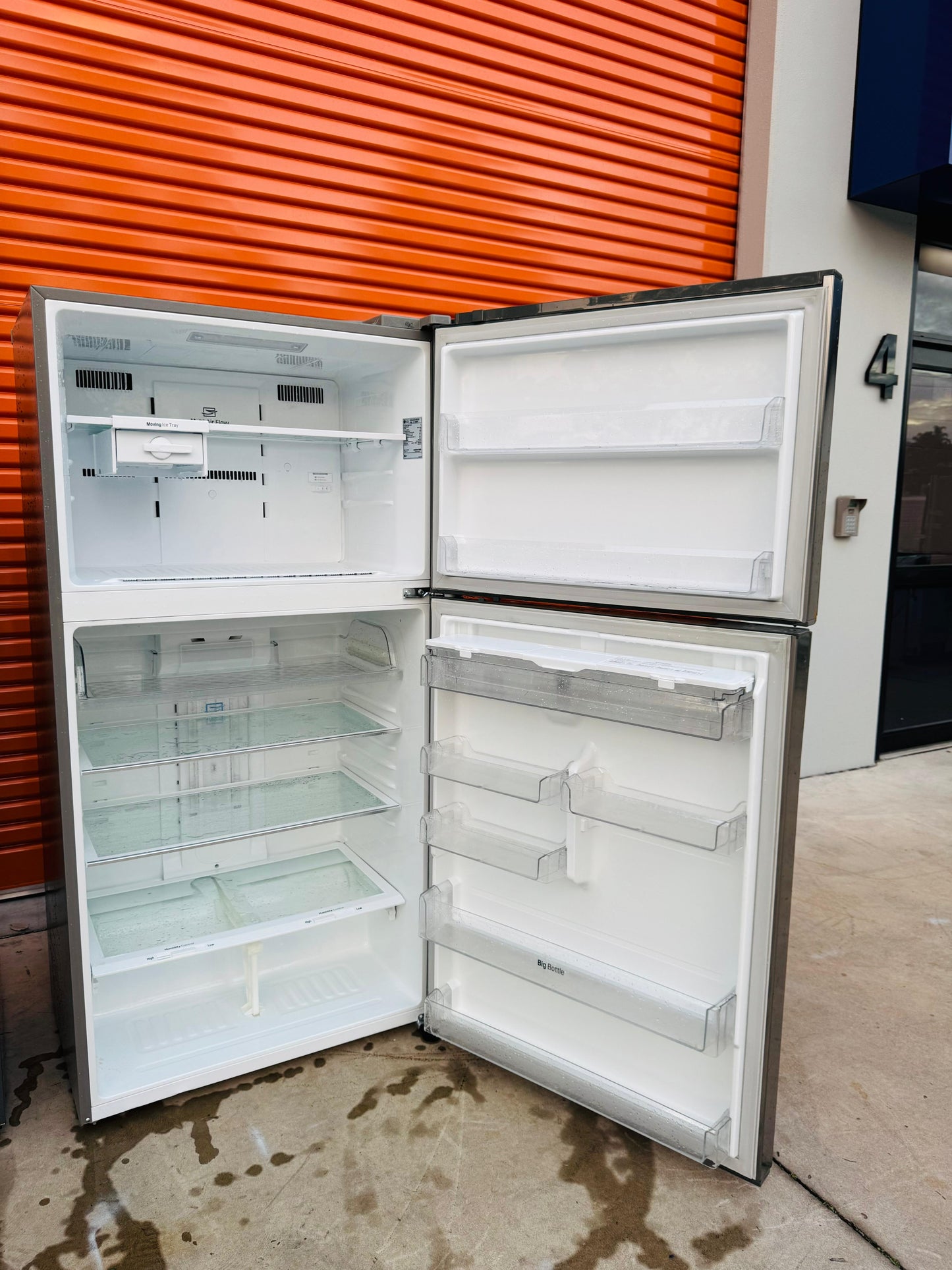 **LG 600 LITRES FRIDGE FREEZER**