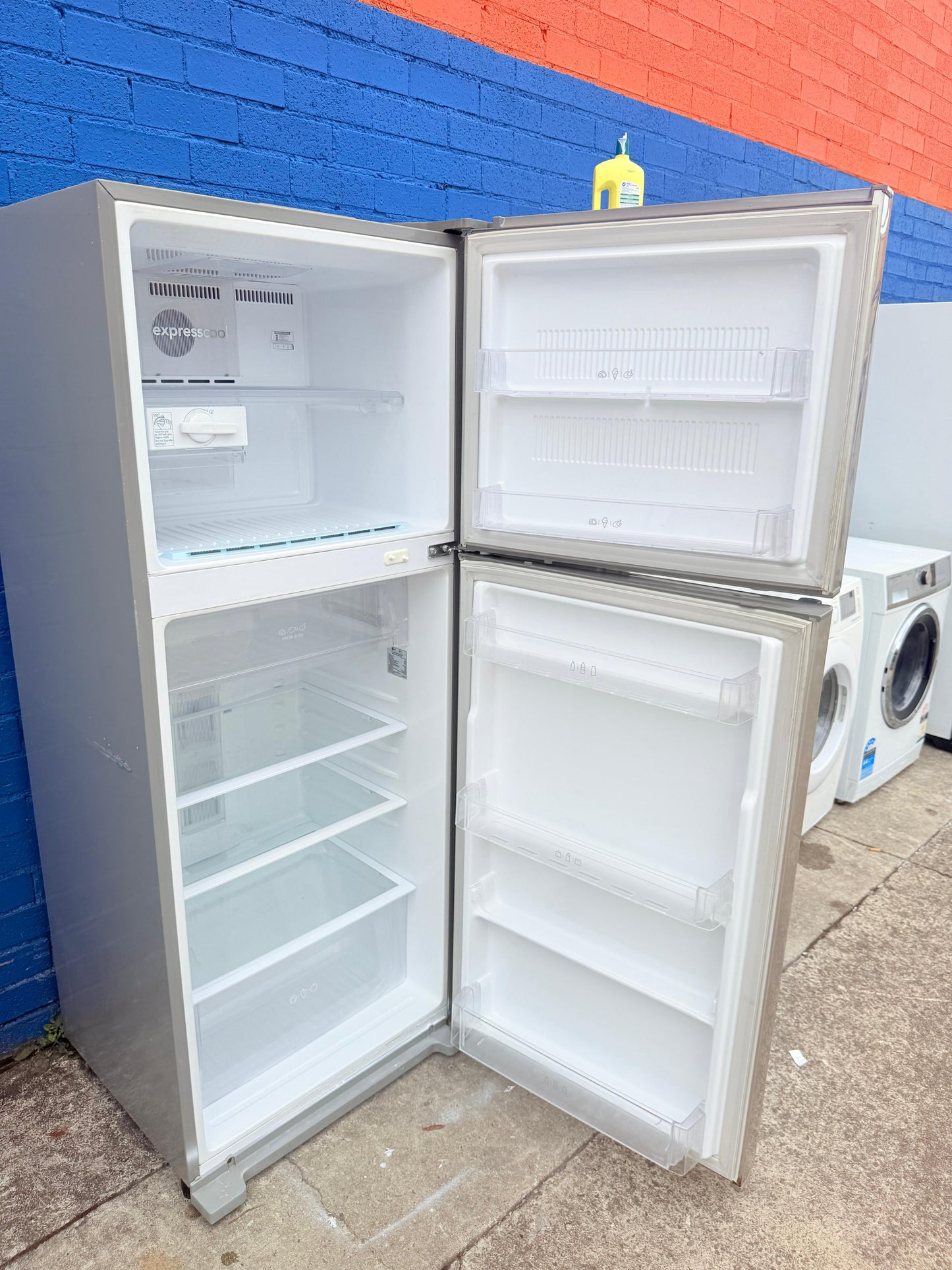 **LG 442 LITRES FRIDGE FREEZER**