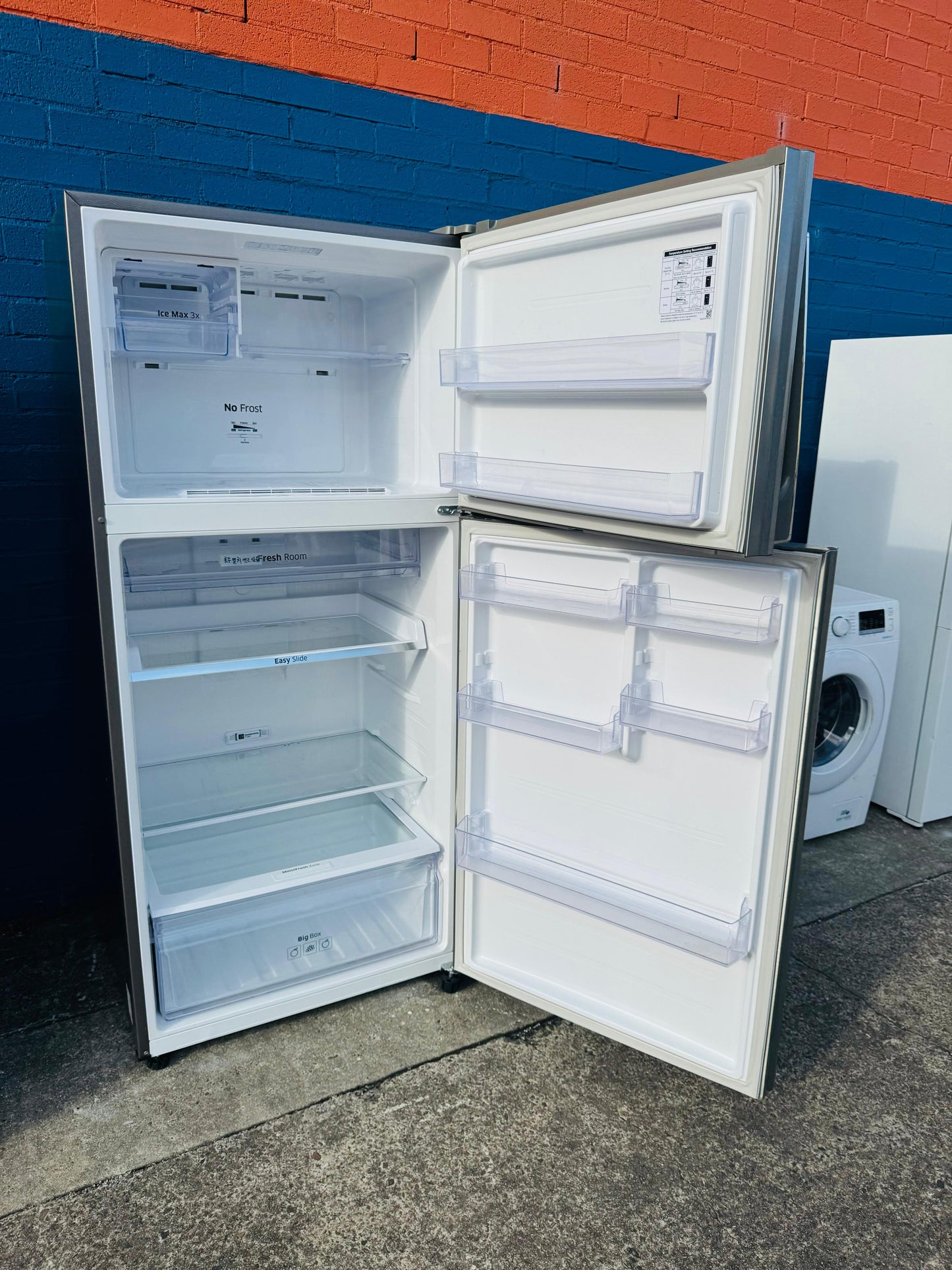 **SAMSUNG 527 LITRES FRIDGE FREEZER**