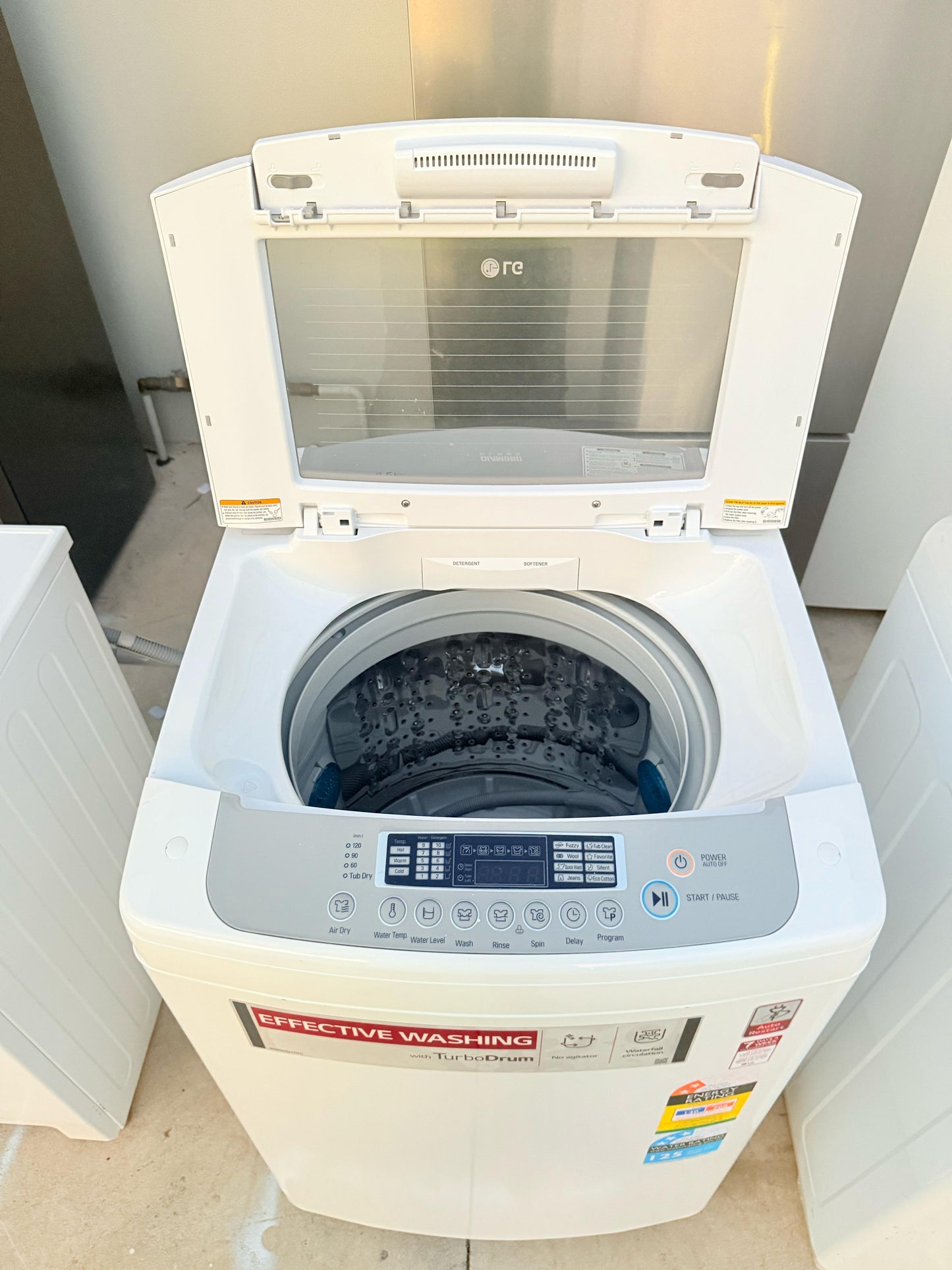 **LG 8.5 KGS TOP LOADER WASHING MACHINE**