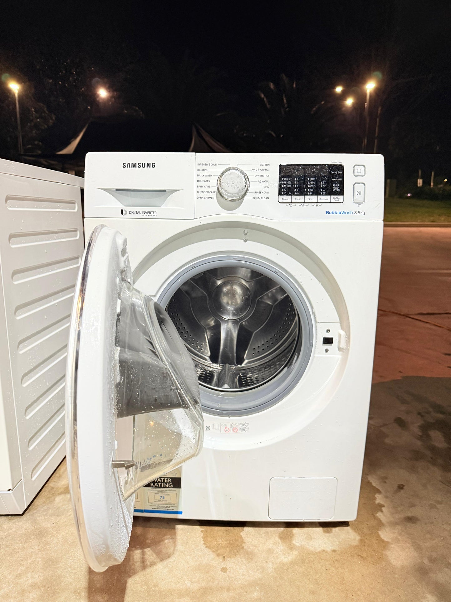 **SAMSUNG 8.5 KGS FRONT LOADER WASHING MACHINE**