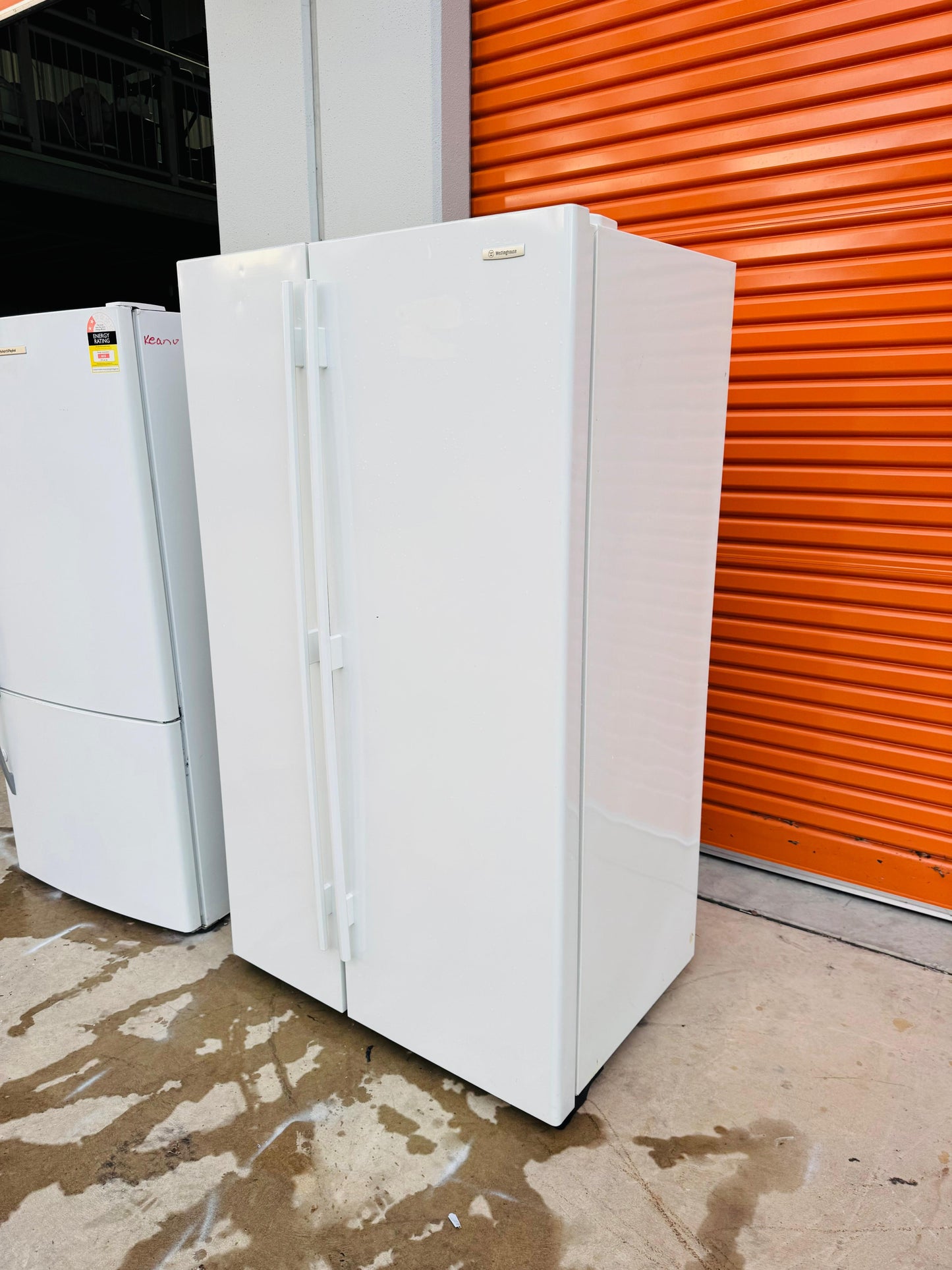 **WESTINGHOUSE SIDE BY SIDE 700 LITRES FRIDGE FREEZER**