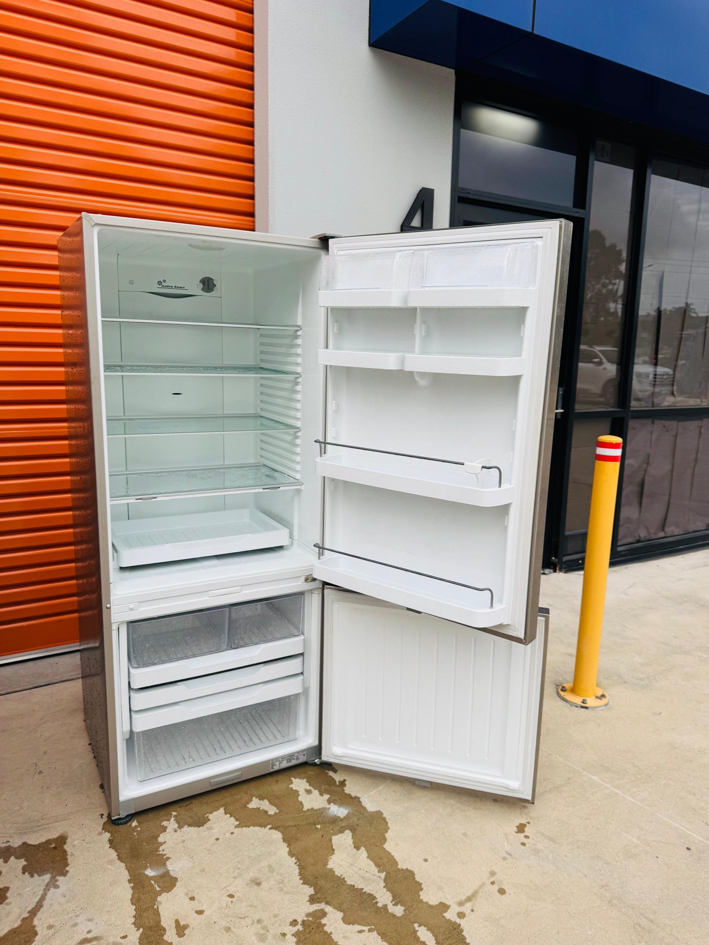 **FISHER & PAYKEL 442 LITRES FRIDGE FREEZER**