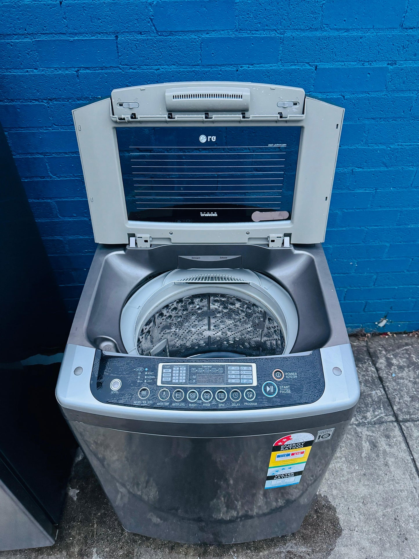 **LG 9.5 KGS TOP LOADER WASHING MACHINE**
