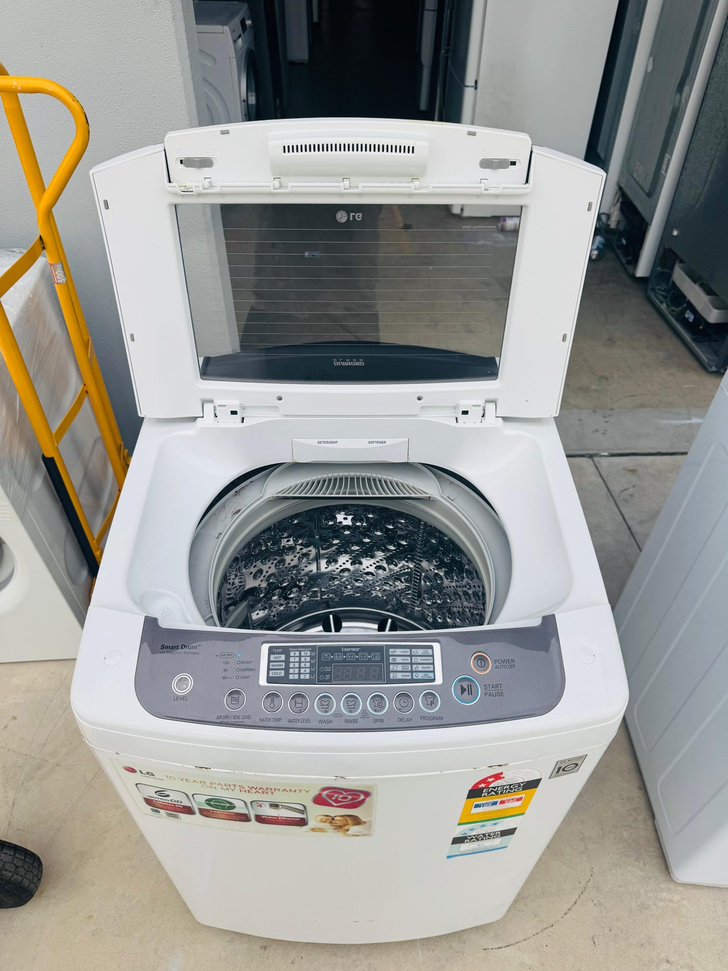 **LG 8KGS TOP LOADER WASHING MACHINE**