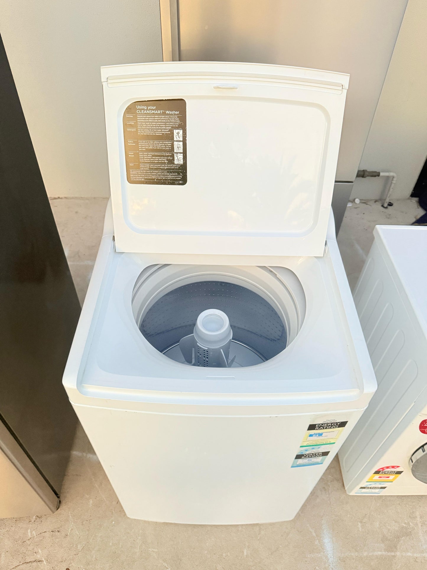 **FISHER & PAYKEL 8.5KGS TOP LOADER WASHING MACHINE**