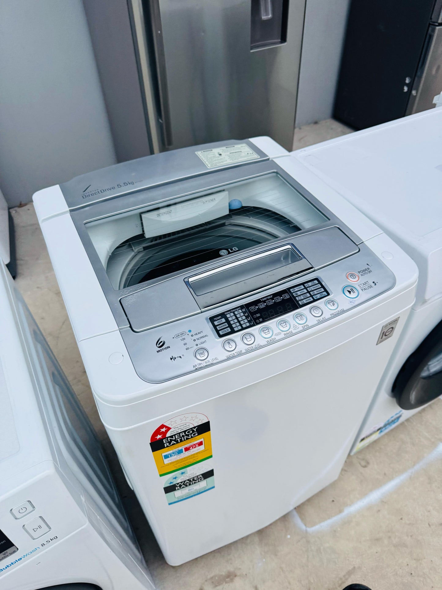 **LG 5.5KGS TOP LOADER WASHING MACHINE**