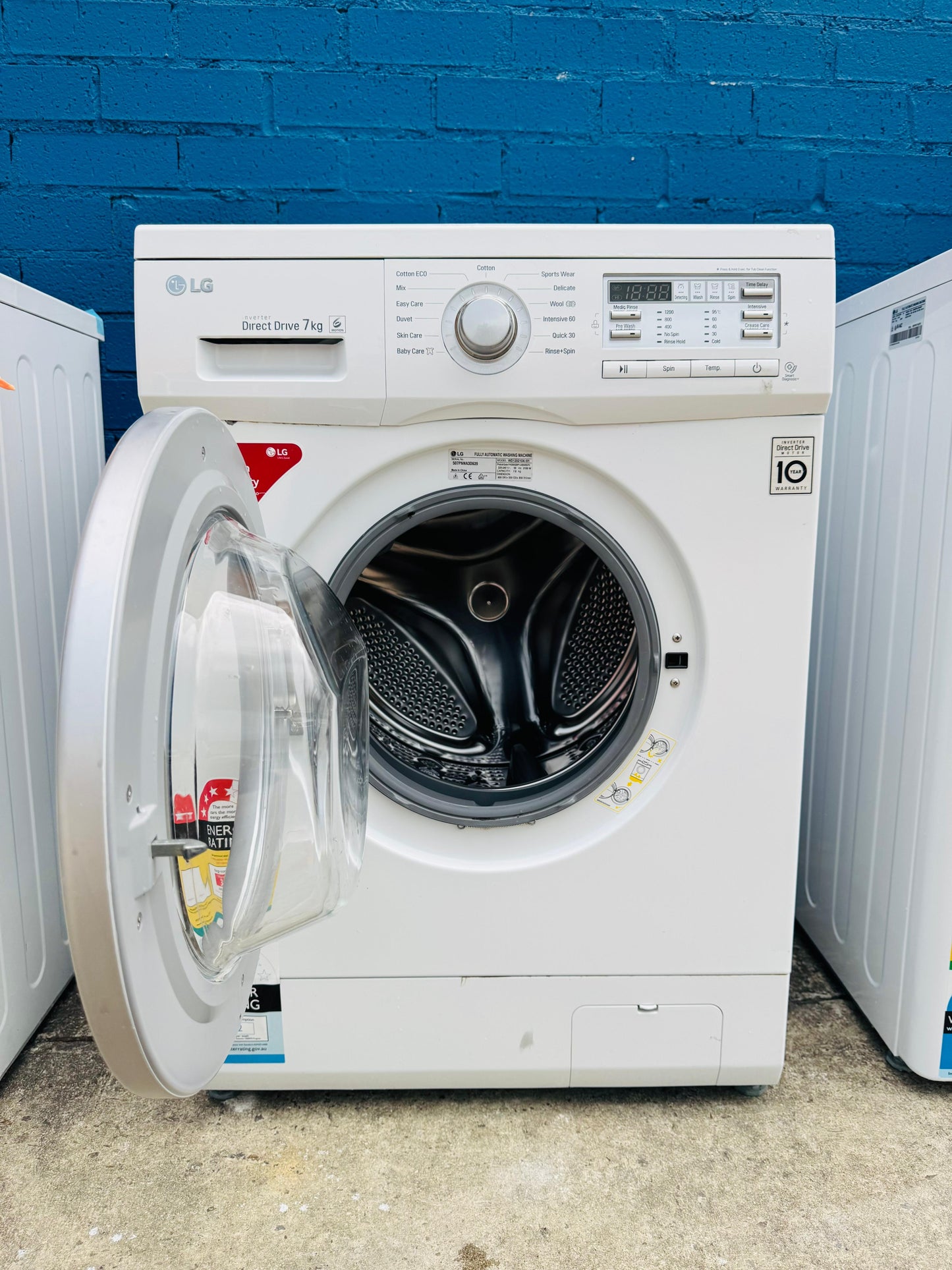 **LG 7KGS FRONT LOADER WASHING MACHINE**
