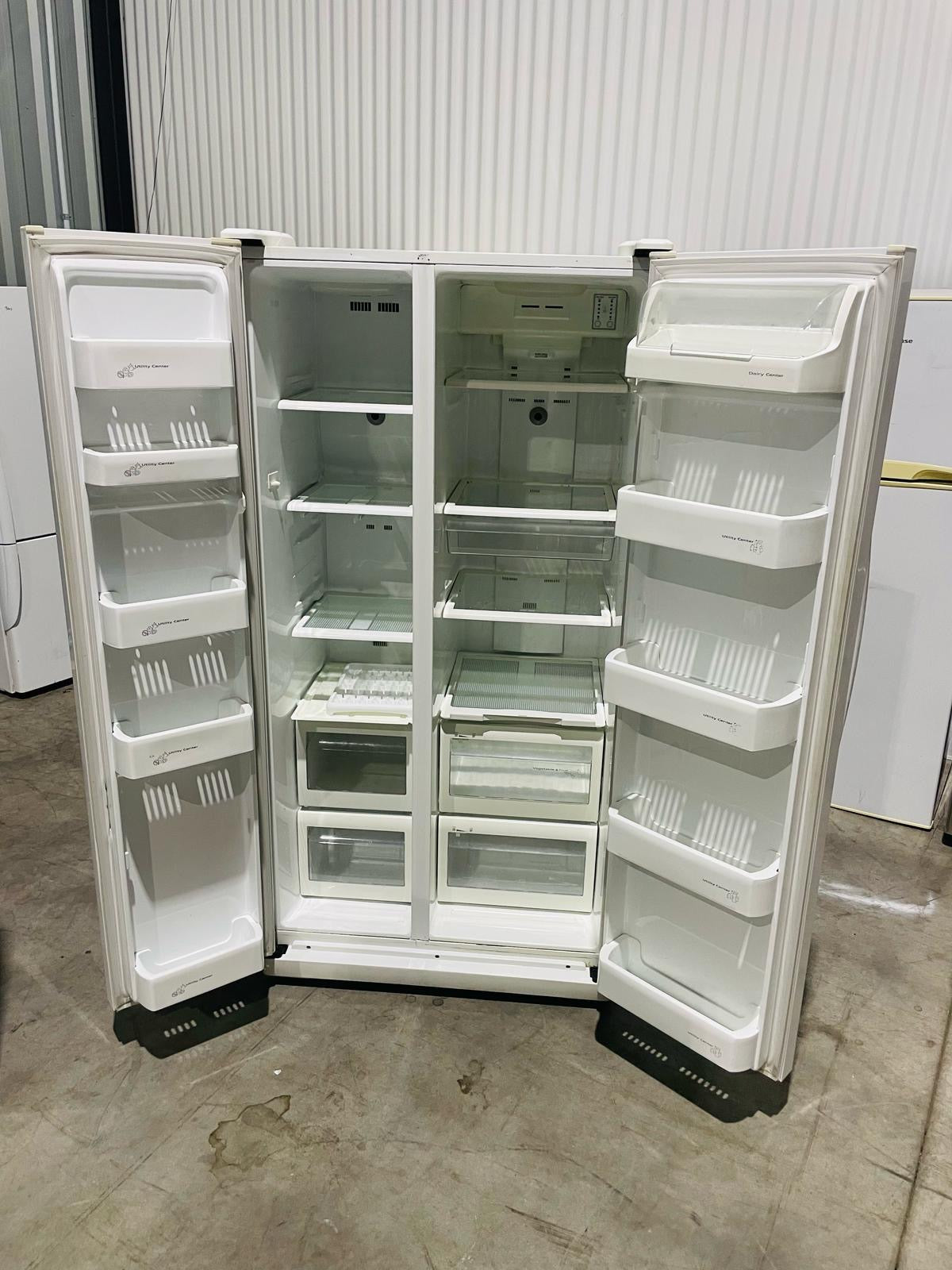 **SAMSUNG 535 LITRES SIDE BY SIDE DOOR FRIDGE FREEZER**