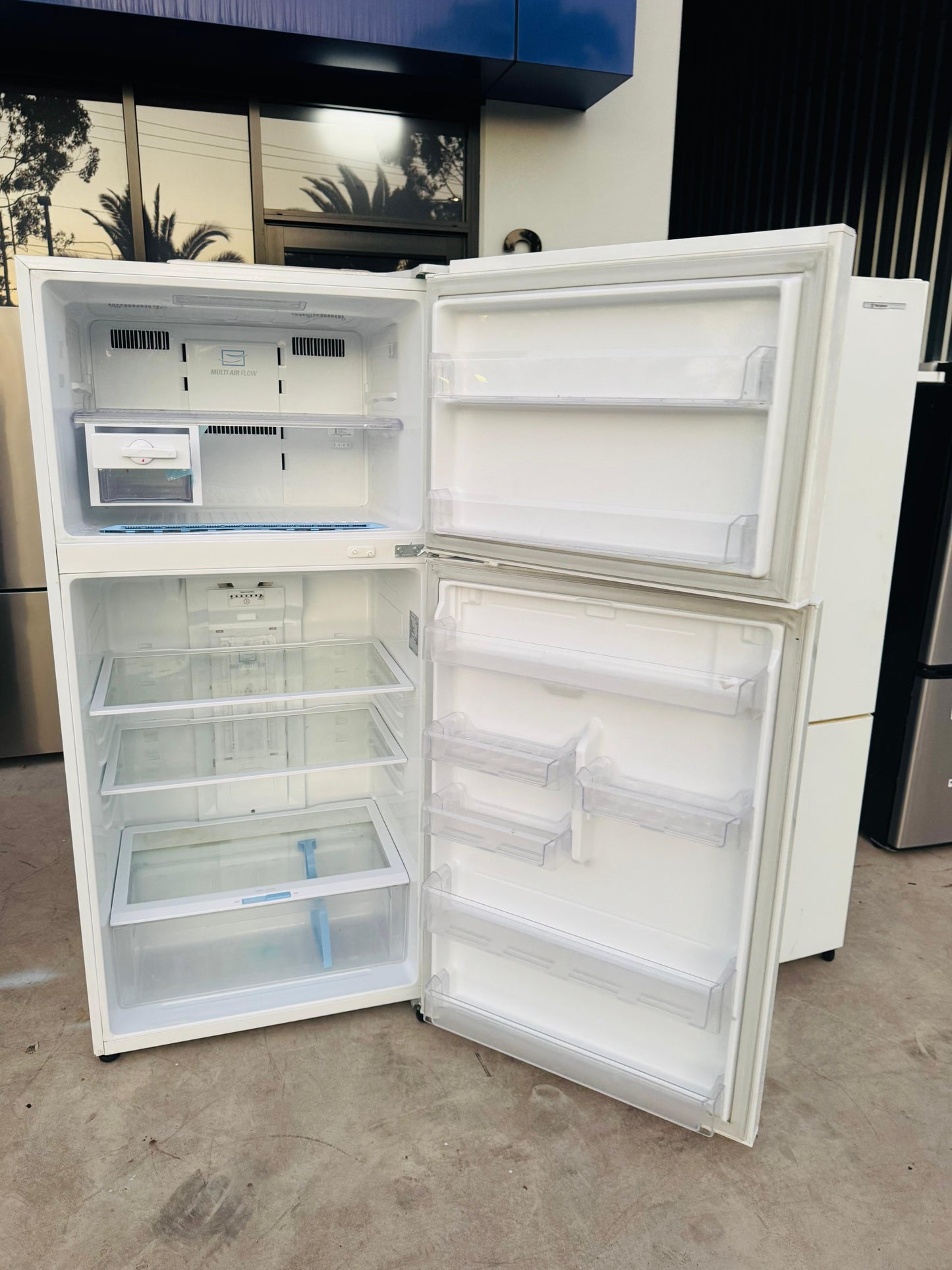 **LG 515 LITRES FRIDGE FREEZER**