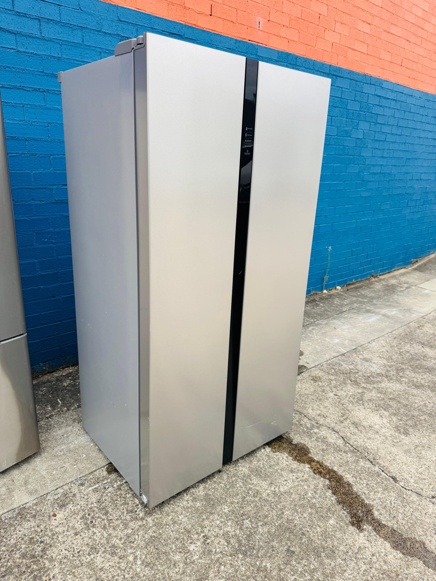**INALTO SIDE BY SIDE 584 LITRES FRIDGE FREEZER**