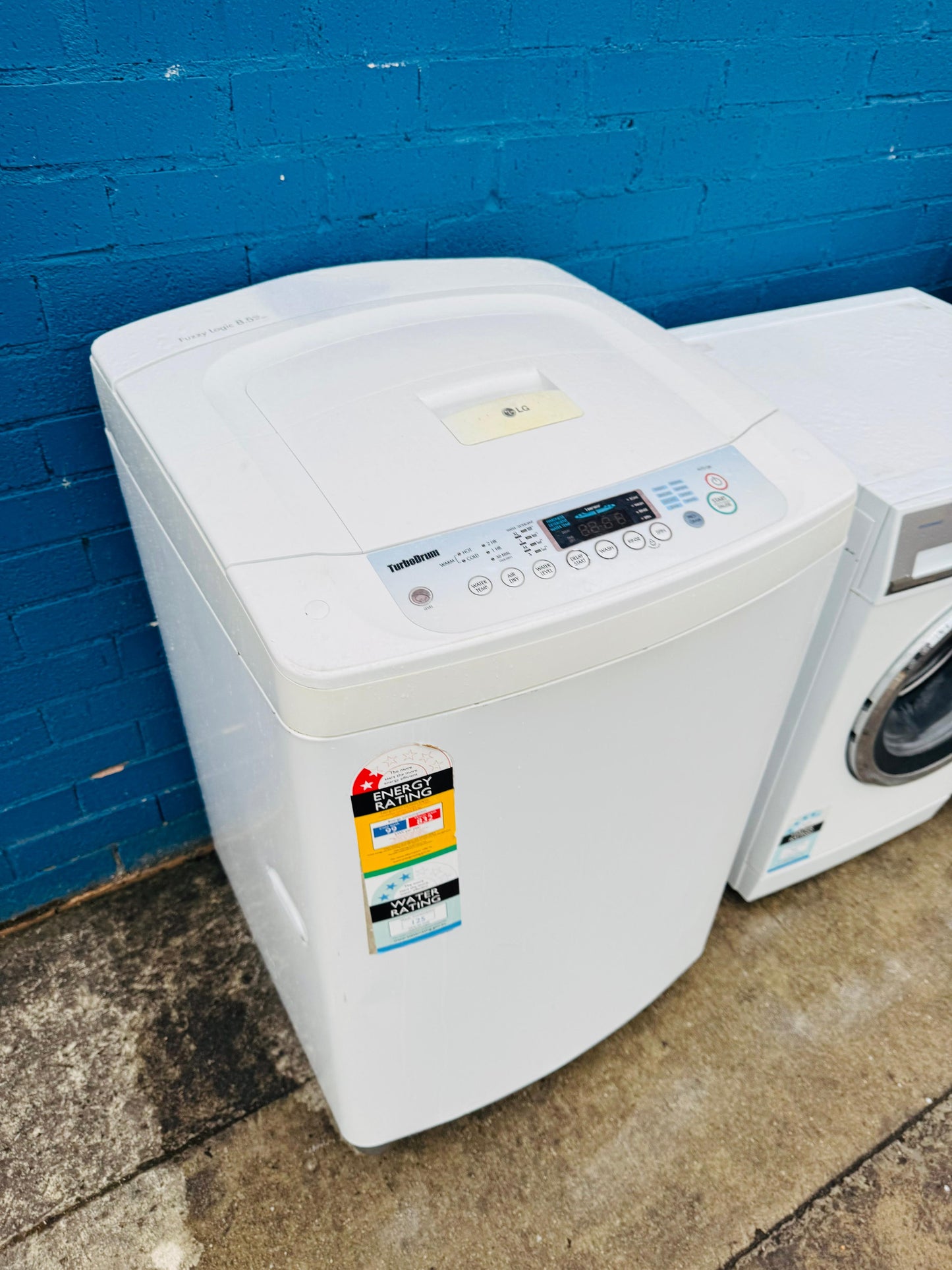 **LG 8.5 KGS TOP LOADER WASHING MACHINE**