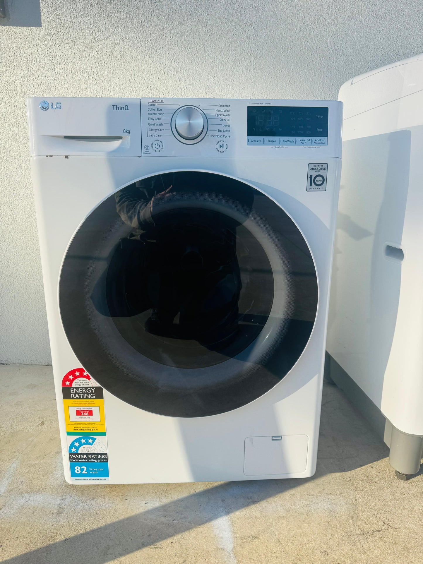 LG 8 KGS FRONT LOADER WASHING MACHINE