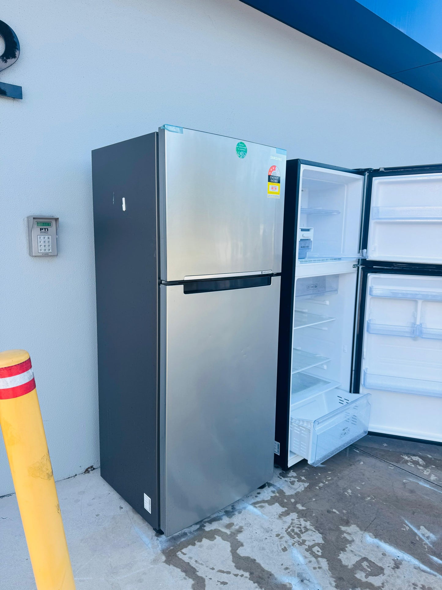 SAMSUNG 400 LITRES FRIDGE FREEZER