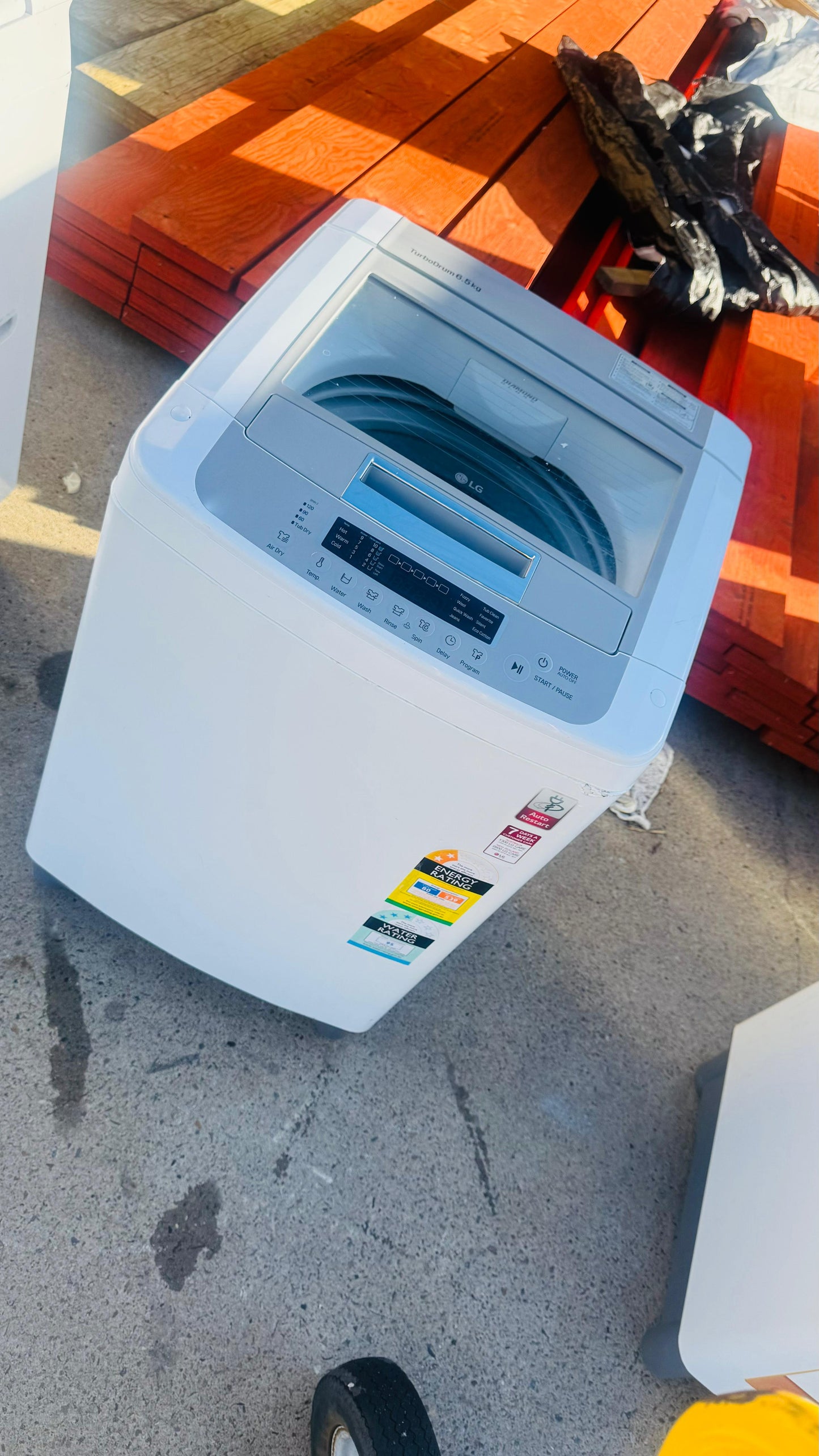LG 6.5KGS TOP LOADER WASHING MACHINE