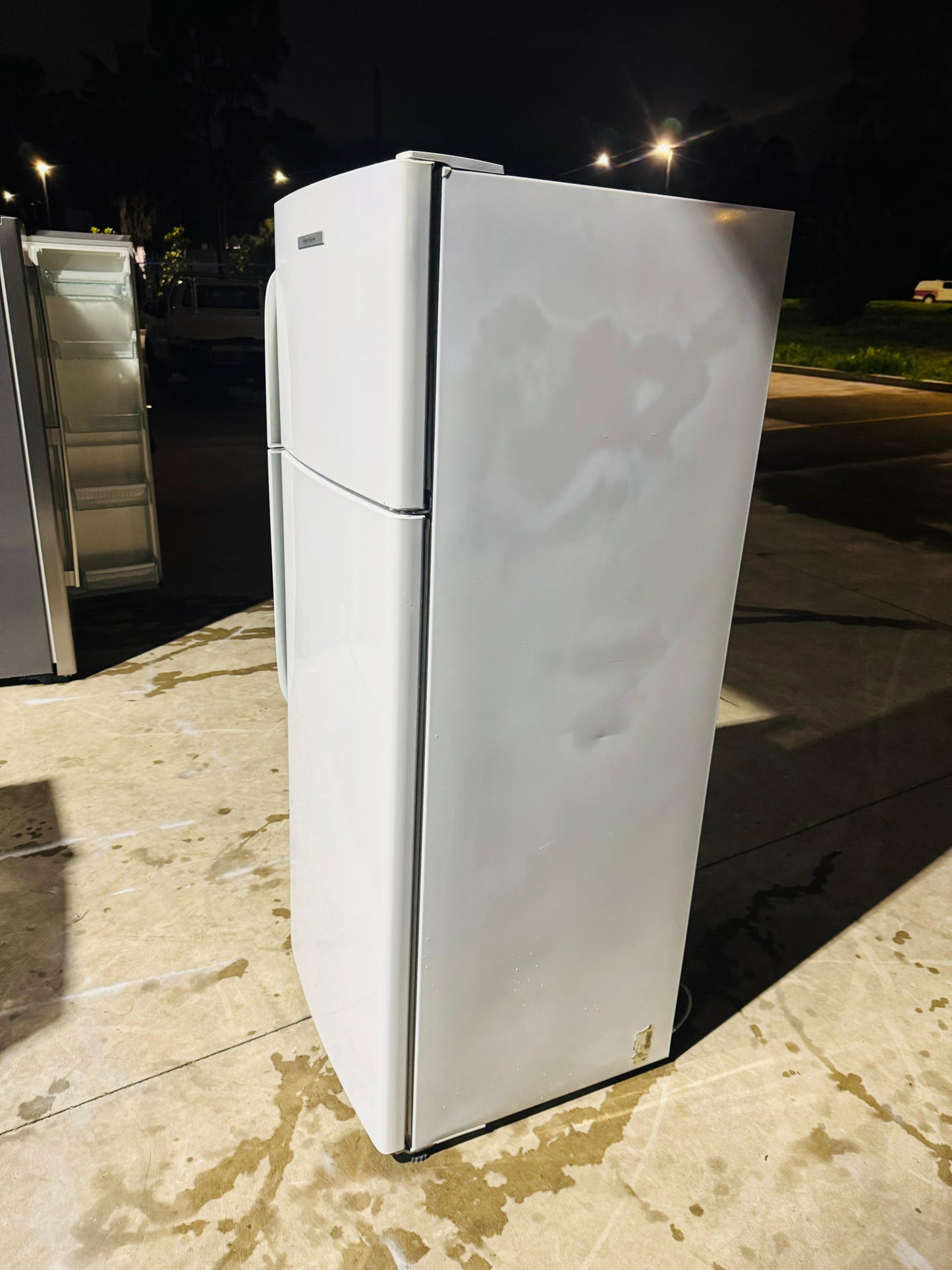 FISHER AND PAYKEL 447 LITRES FRIDGE FREEZER