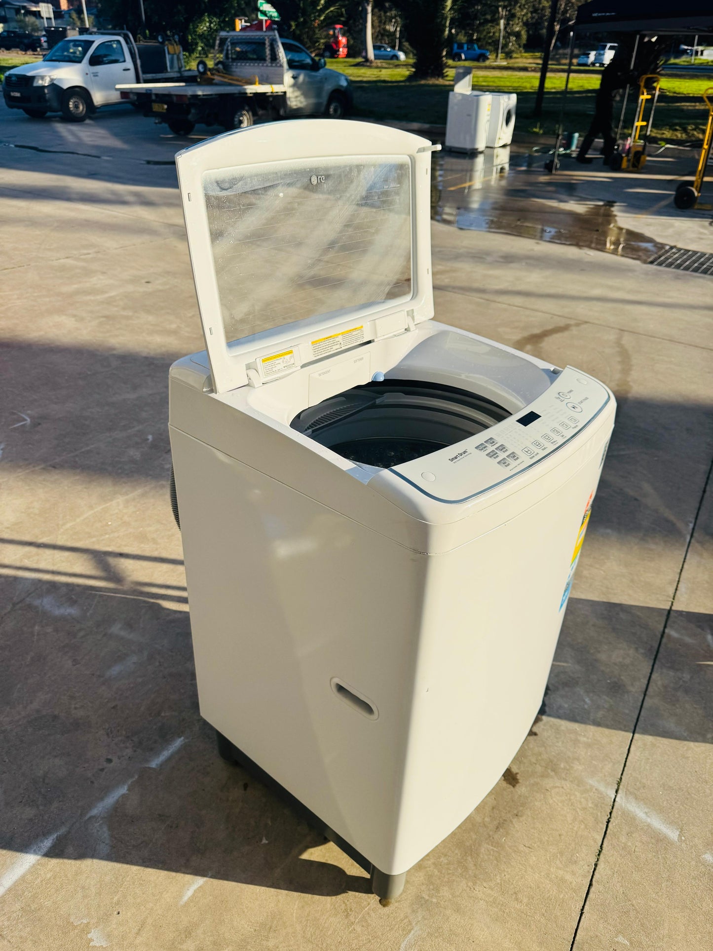 LG 8.5 KGS TOP LOADER WASHING MACHINE