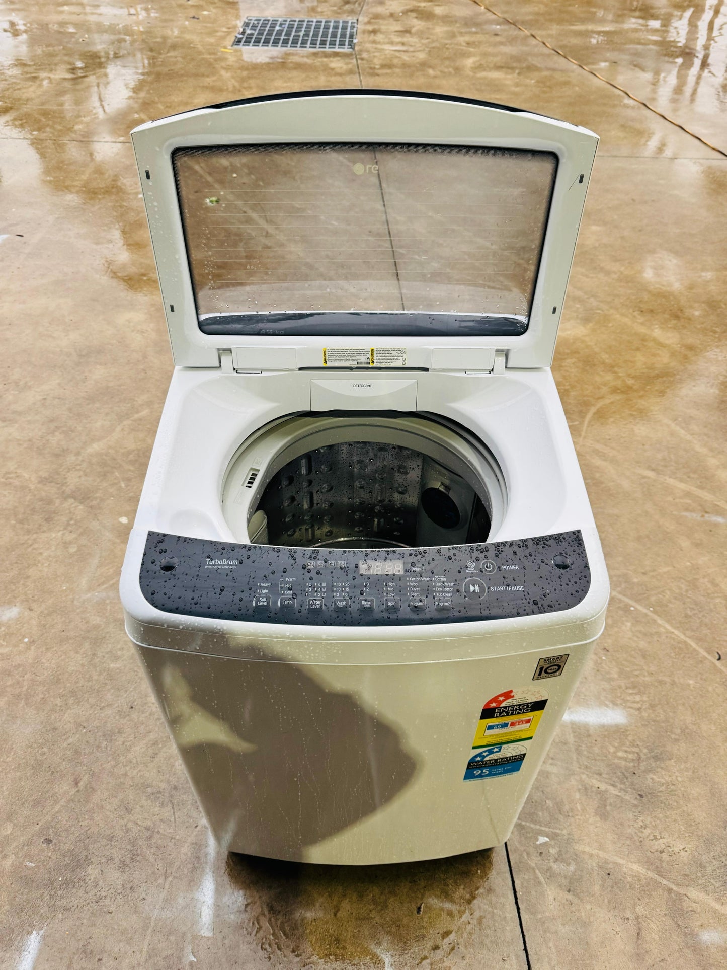 LG 6.5KGS TOP LOADER WASHING MACHINE