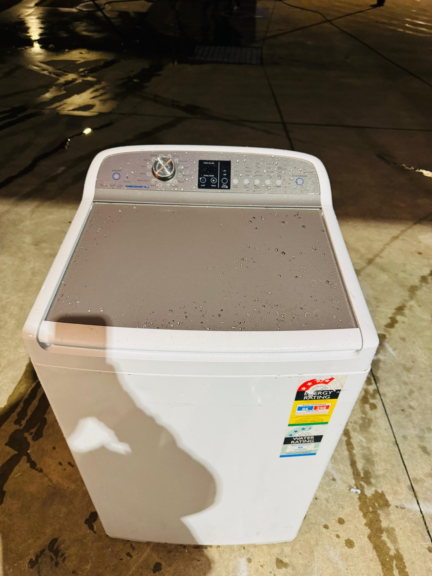 FISHER AND PAYKEL 8KGS TOP LOADER WASHING MACHINE