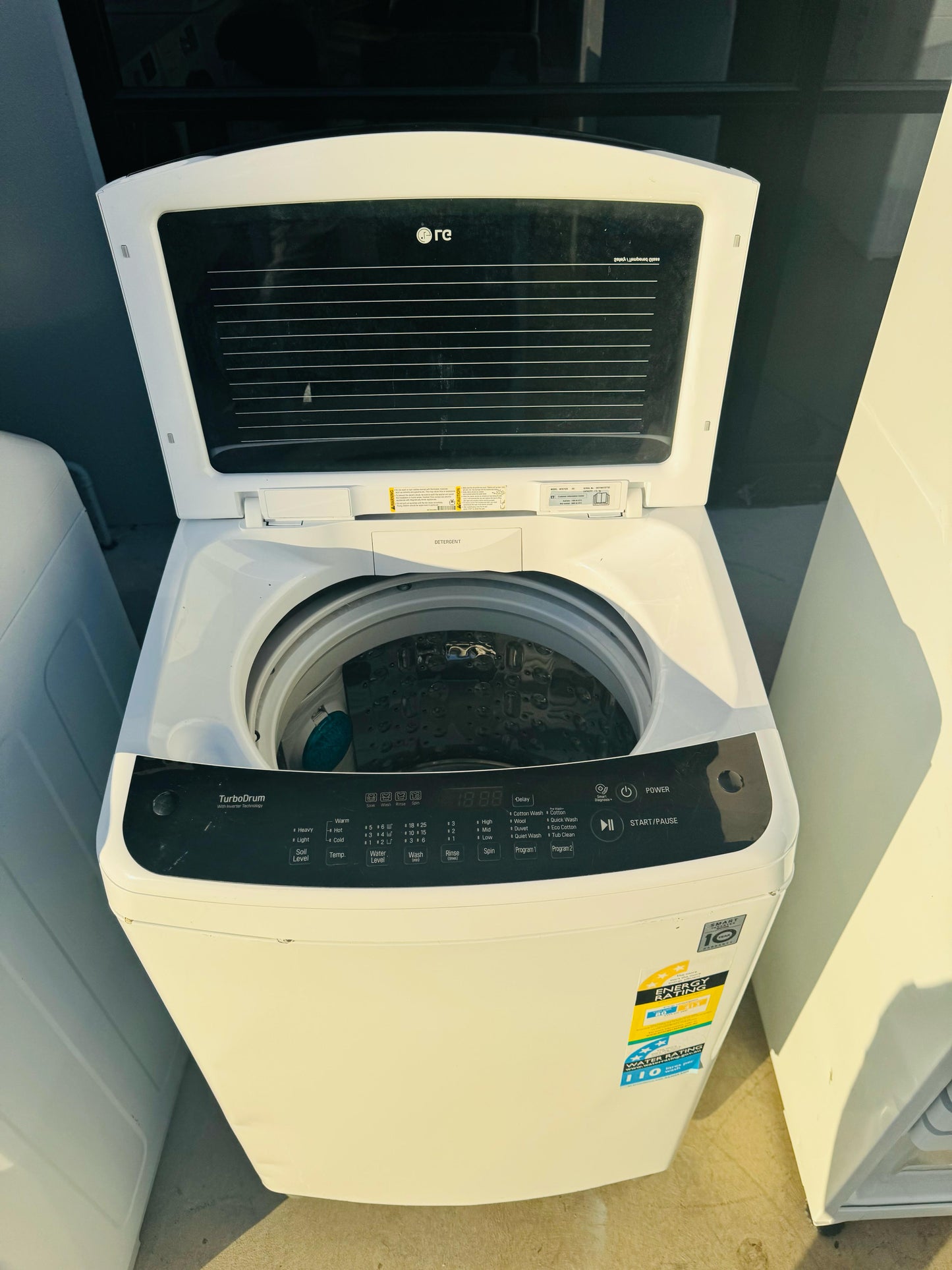 **LG 7.5 KGS TOP LOADER WASHING MACHINE** FREE DELIVERY