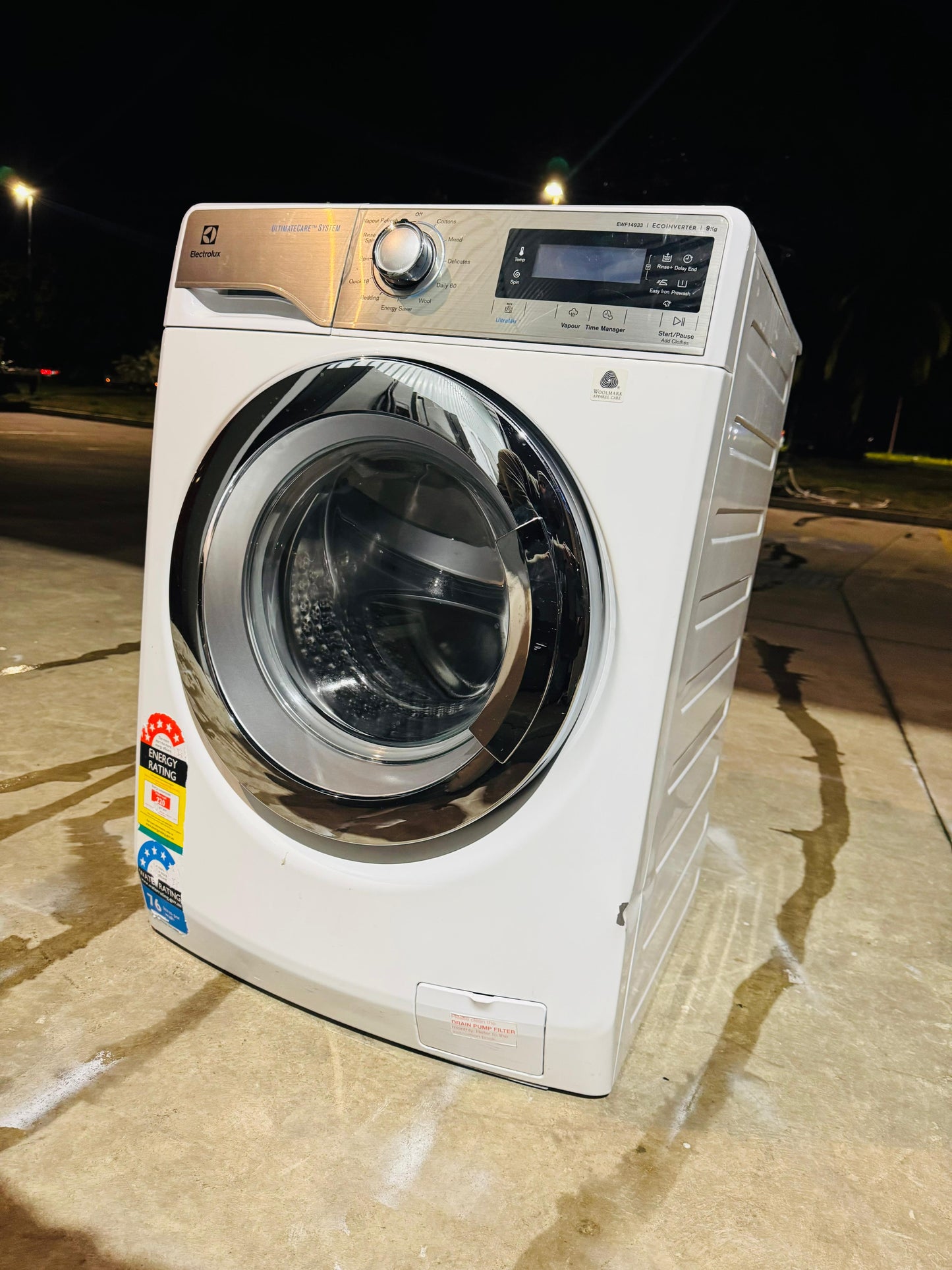 ELECTROLUX 9 KGS FRONT LOADER WASHING MACHINE